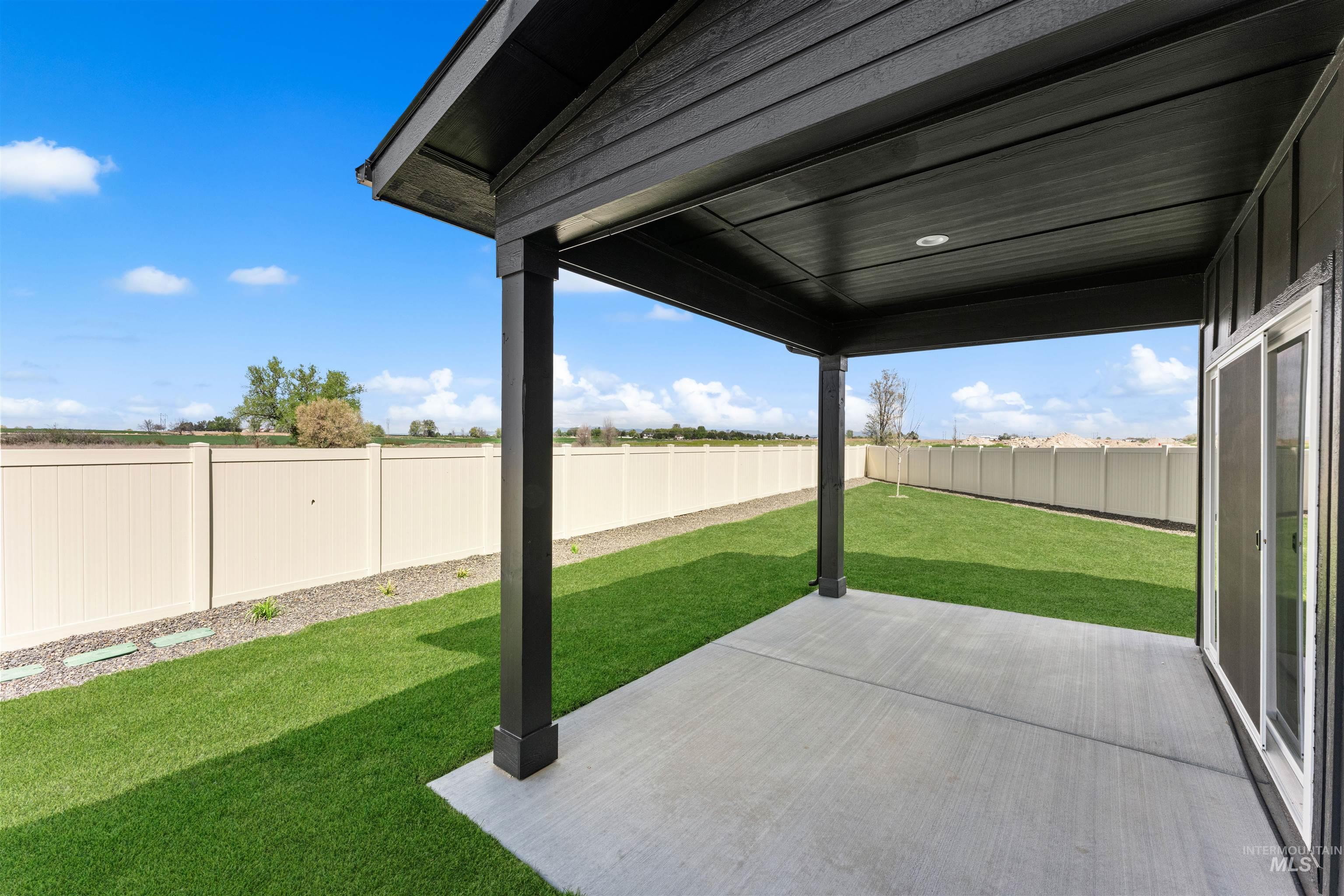 2709 W Gidran, Meridian, Idaho 83642, 3 Bedrooms, 2.5 Bathrooms, Residential For Sale, Price $599,900,MLS 98983270