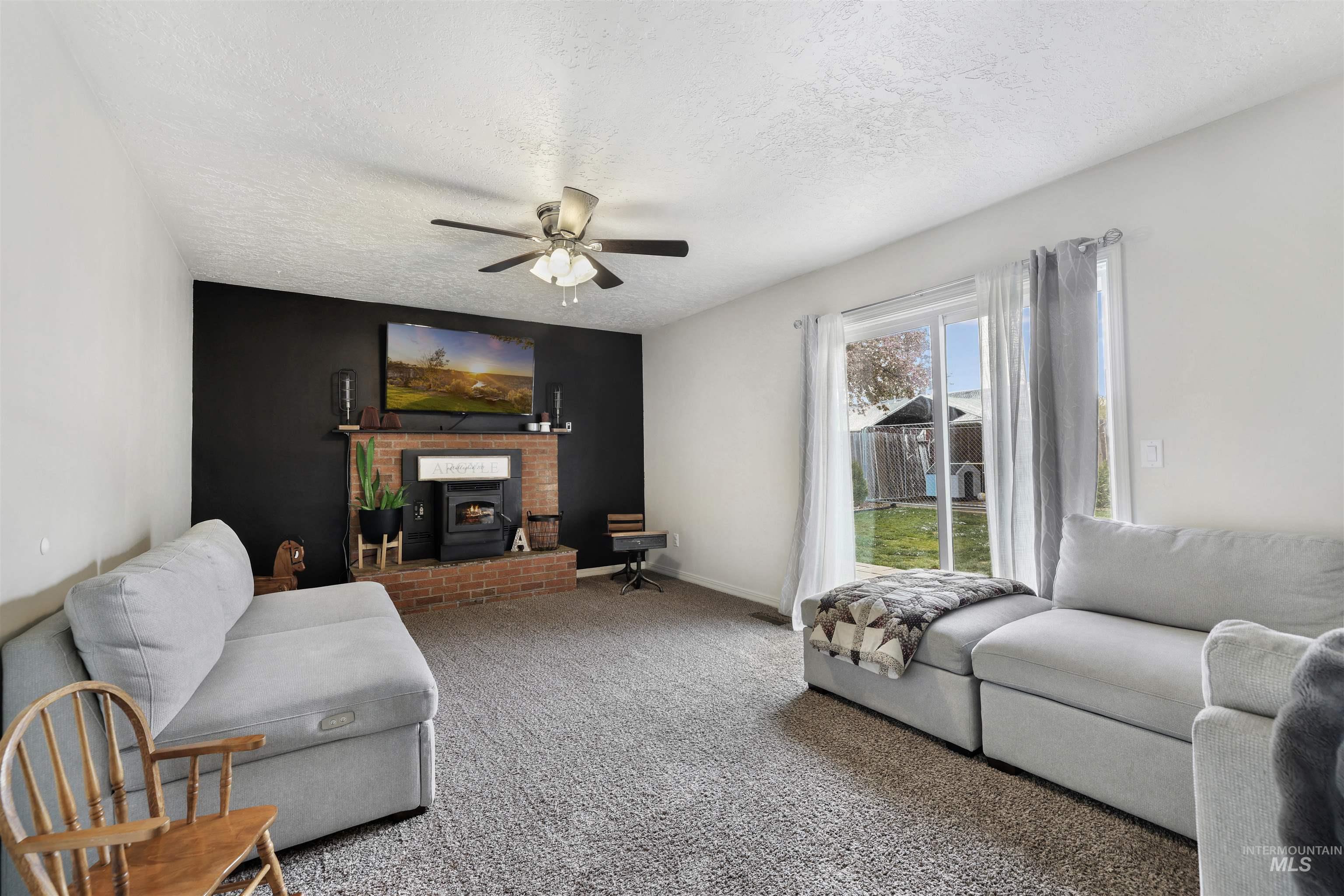 1708 Bitterroot, Twin Falls, Idaho 83301, 3 Bedrooms, 2 Bathrooms, Residential For Sale, Price $360,000,MLS 98983271
