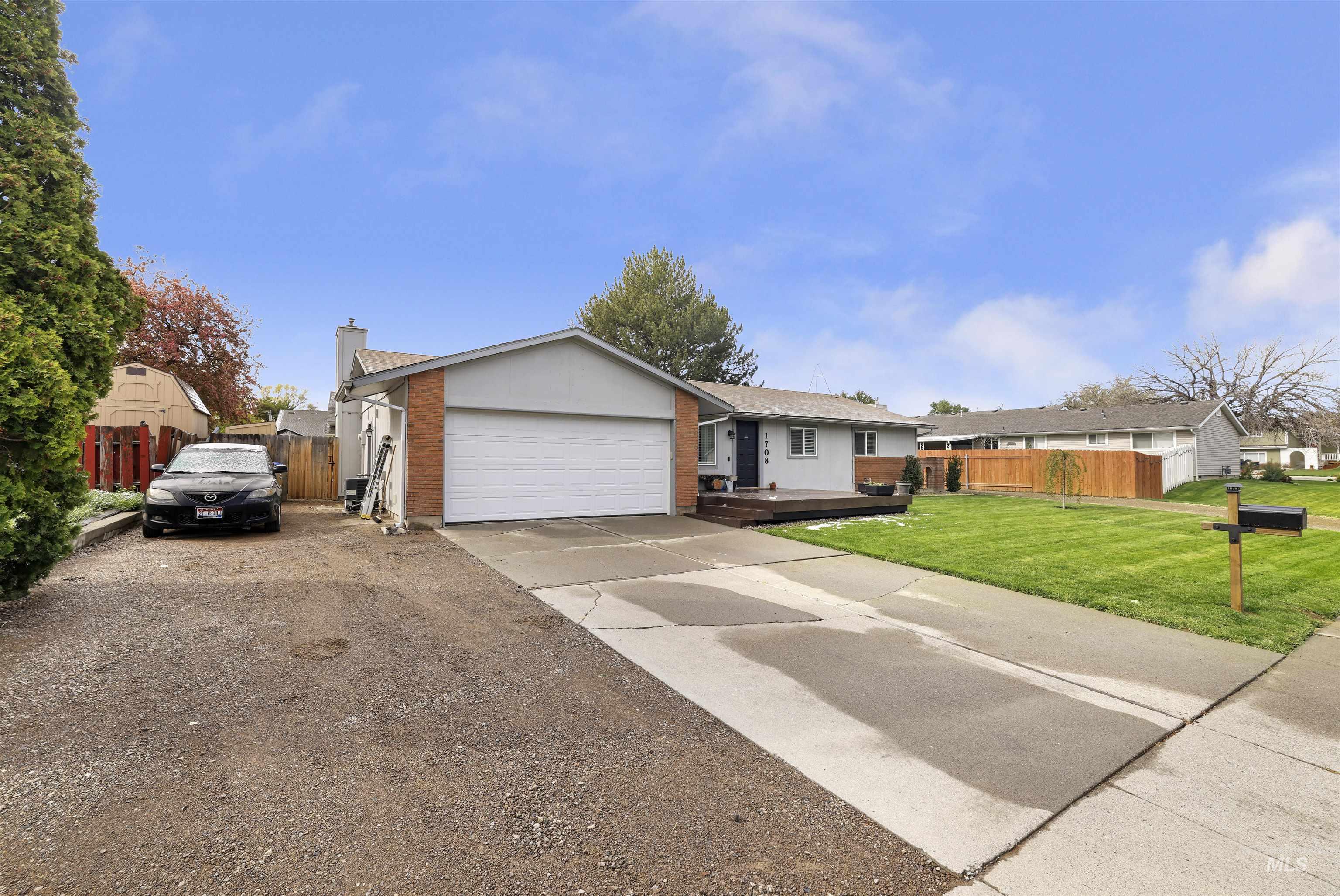 1708 Bitterroot, Twin Falls, Idaho 83301, 3 Bedrooms, 2 Bathrooms, Residential For Sale, Price $360,000,MLS 98983271