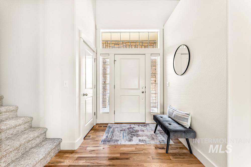 8988 W Ben St, Boise, Idaho 83714, 3 Bedrooms, 2.5 Bathrooms, Residential For Sale, Price $649,900,MLS 98983272