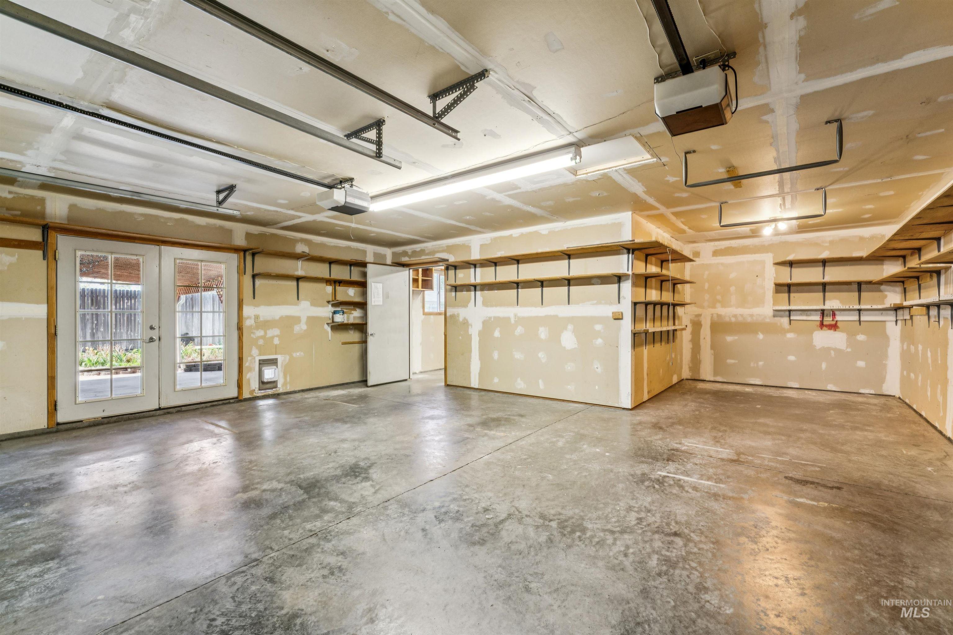 1045 E 14th N, Mountain Home, Idaho 83647, 5 Bedrooms, 2 Bathrooms, Residential For Sale, Price $420,000,MLS 98983274