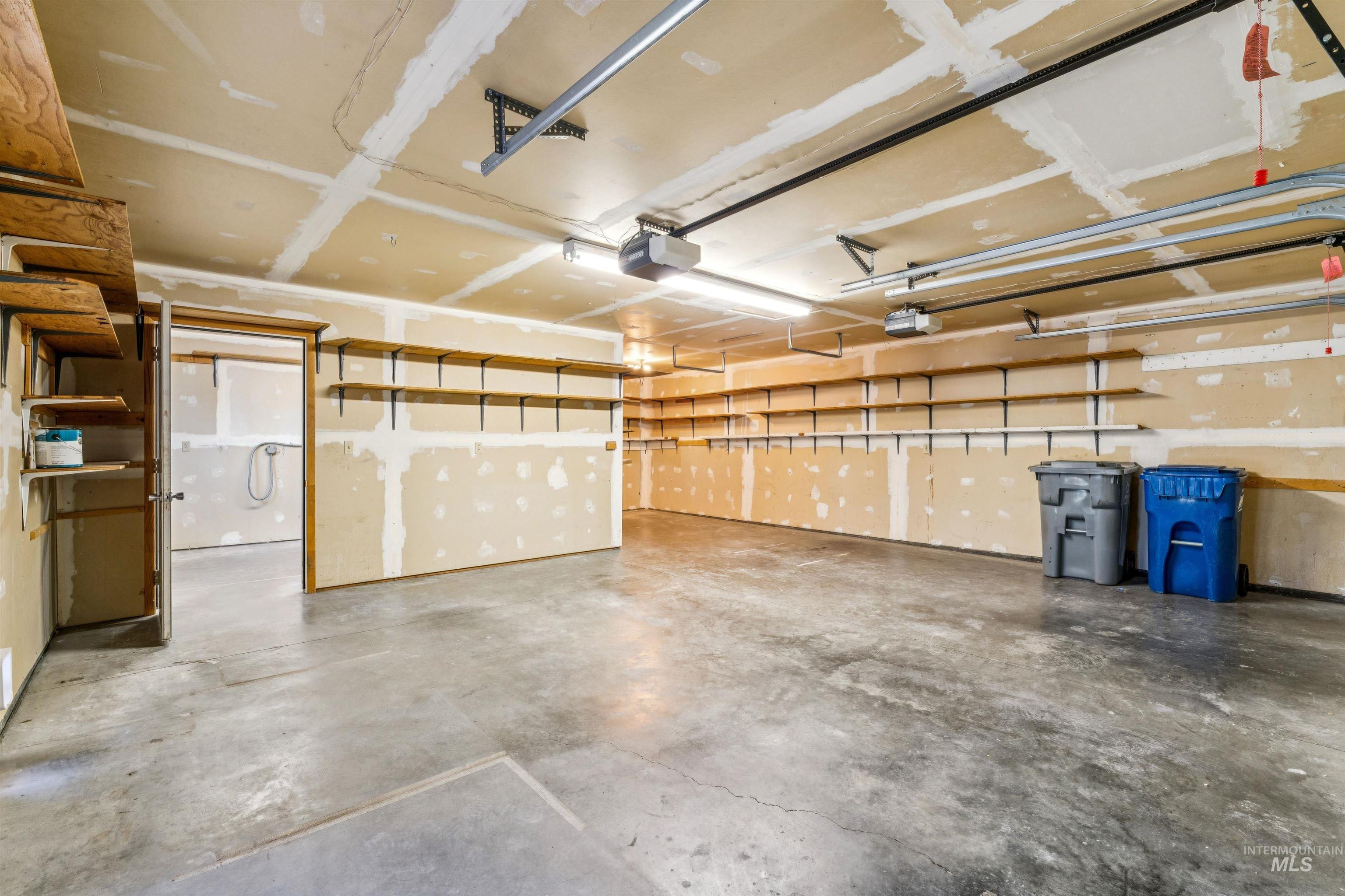 1045 E 14th N, Mountain Home, Idaho 83647, 5 Bedrooms, 2 Bathrooms, Residential For Sale, Price $420,000,MLS 98983274