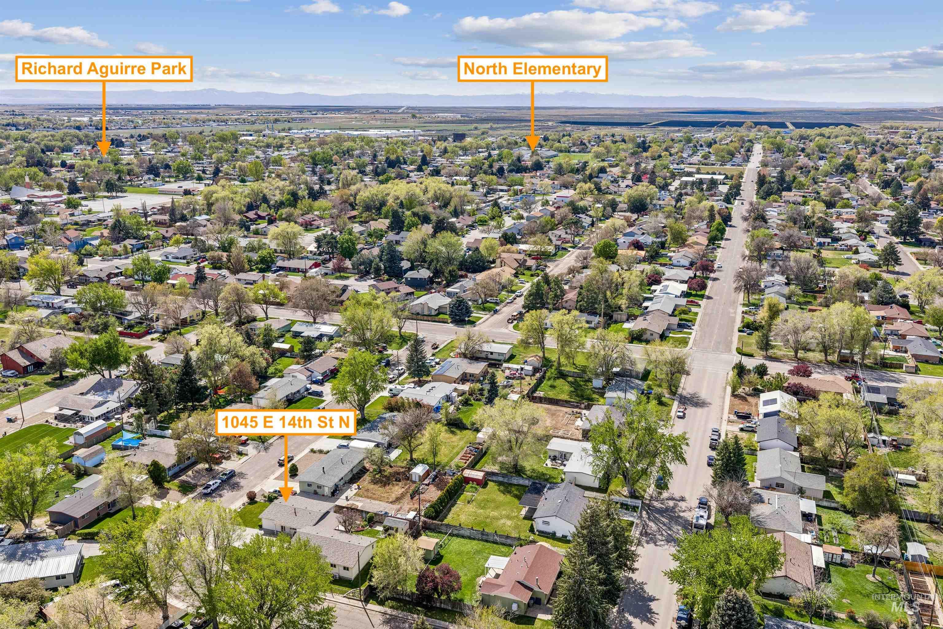 1045 E 14th N, Mountain Home, Idaho 83647, 5 Bedrooms, 2 Bathrooms, Residential For Sale, Price $420,000,MLS 98983274