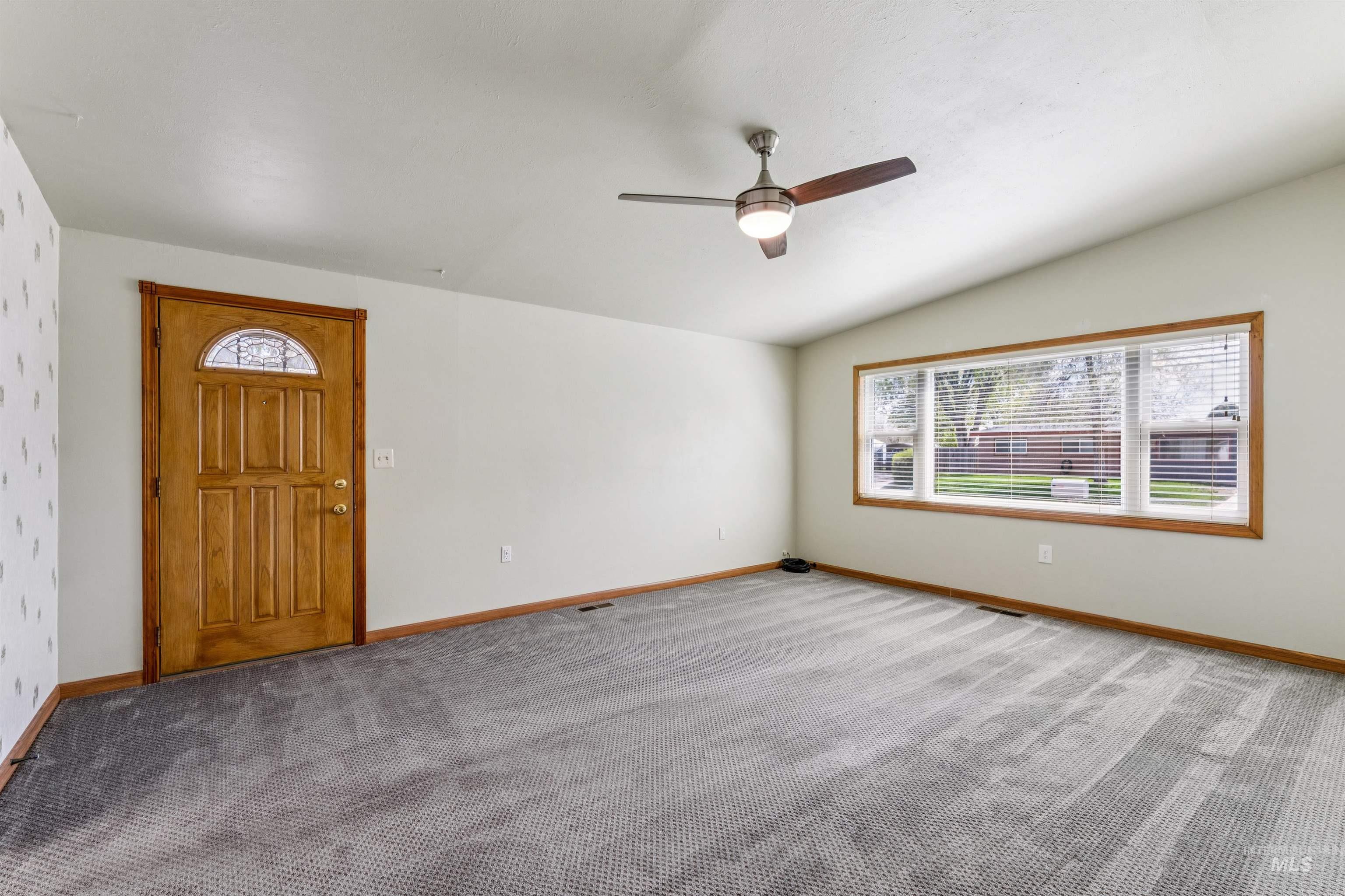 1045 E 14th N, Mountain Home, Idaho 83647, 5 Bedrooms, 2 Bathrooms, Residential For Sale, Price $420,000,MLS 98983274