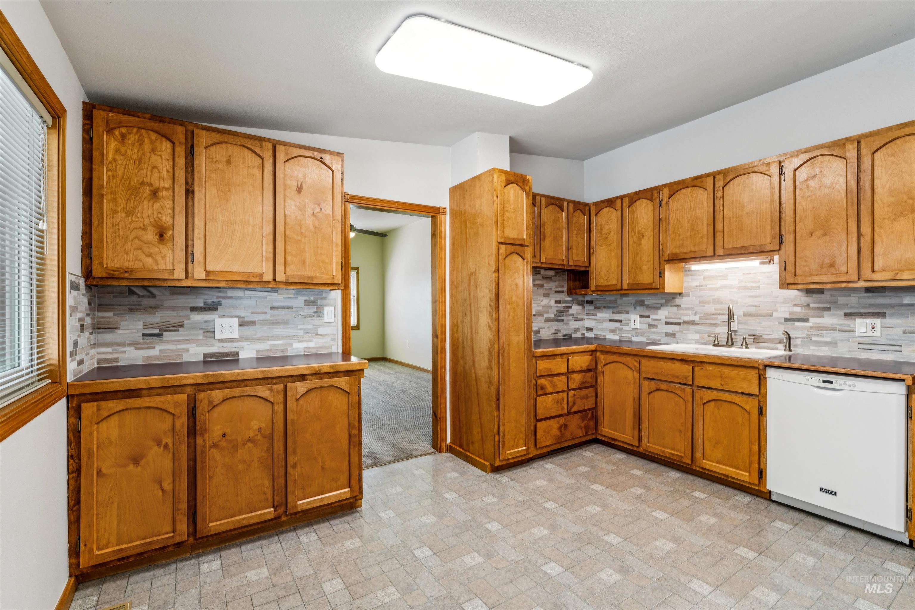 1045 E 14th N, Mountain Home, Idaho 83647, 5 Bedrooms, 2 Bathrooms, Residential For Sale, Price $420,000,MLS 98983274