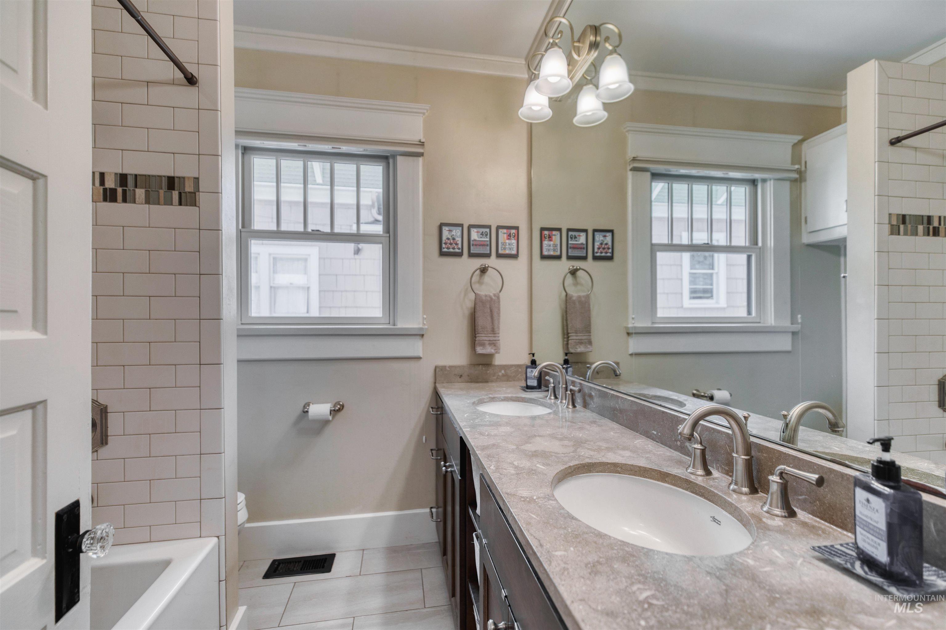 1211 N 15th Street, Boise, Idaho 83702, 4 Bedrooms, 2 Bathrooms, Residential For Sale, Price $999,999,MLS 98983275