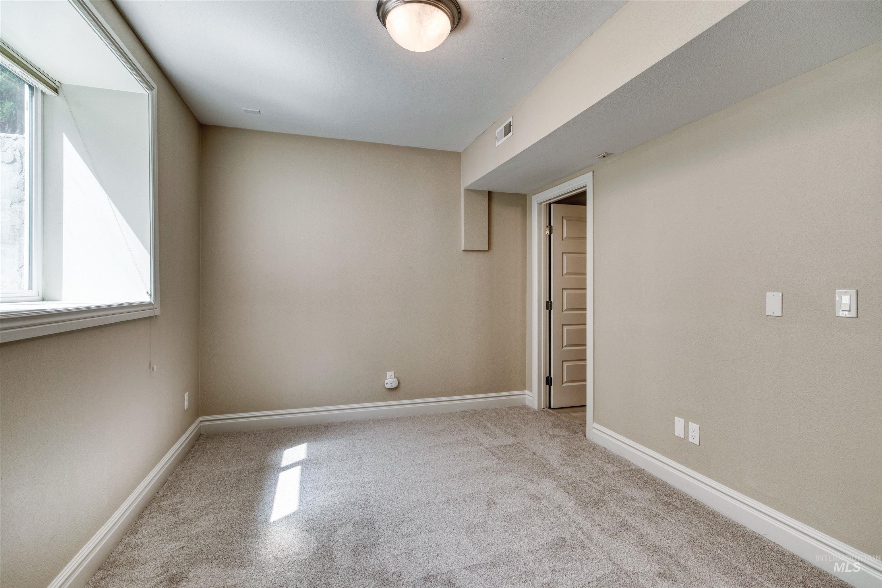 1211 N 15th Street, Boise, Idaho 83702, 4 Bedrooms, 2 Bathrooms, Residential For Sale, Price $999,999,MLS 98983275