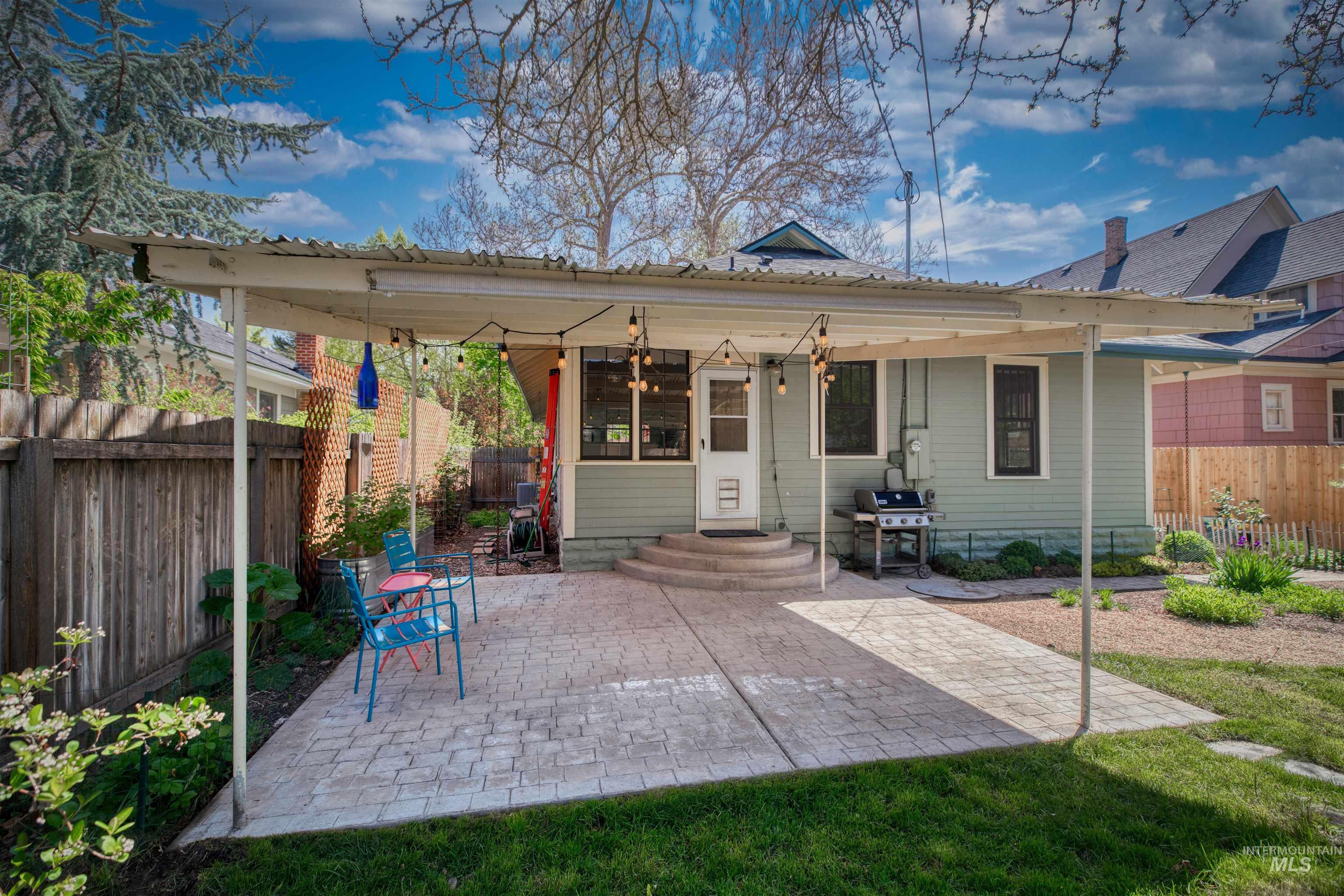 1211 N 15th Street, Boise, Idaho 83702, 4 Bedrooms, 2 Bathrooms, Residential For Sale, Price $999,999,MLS 98983275