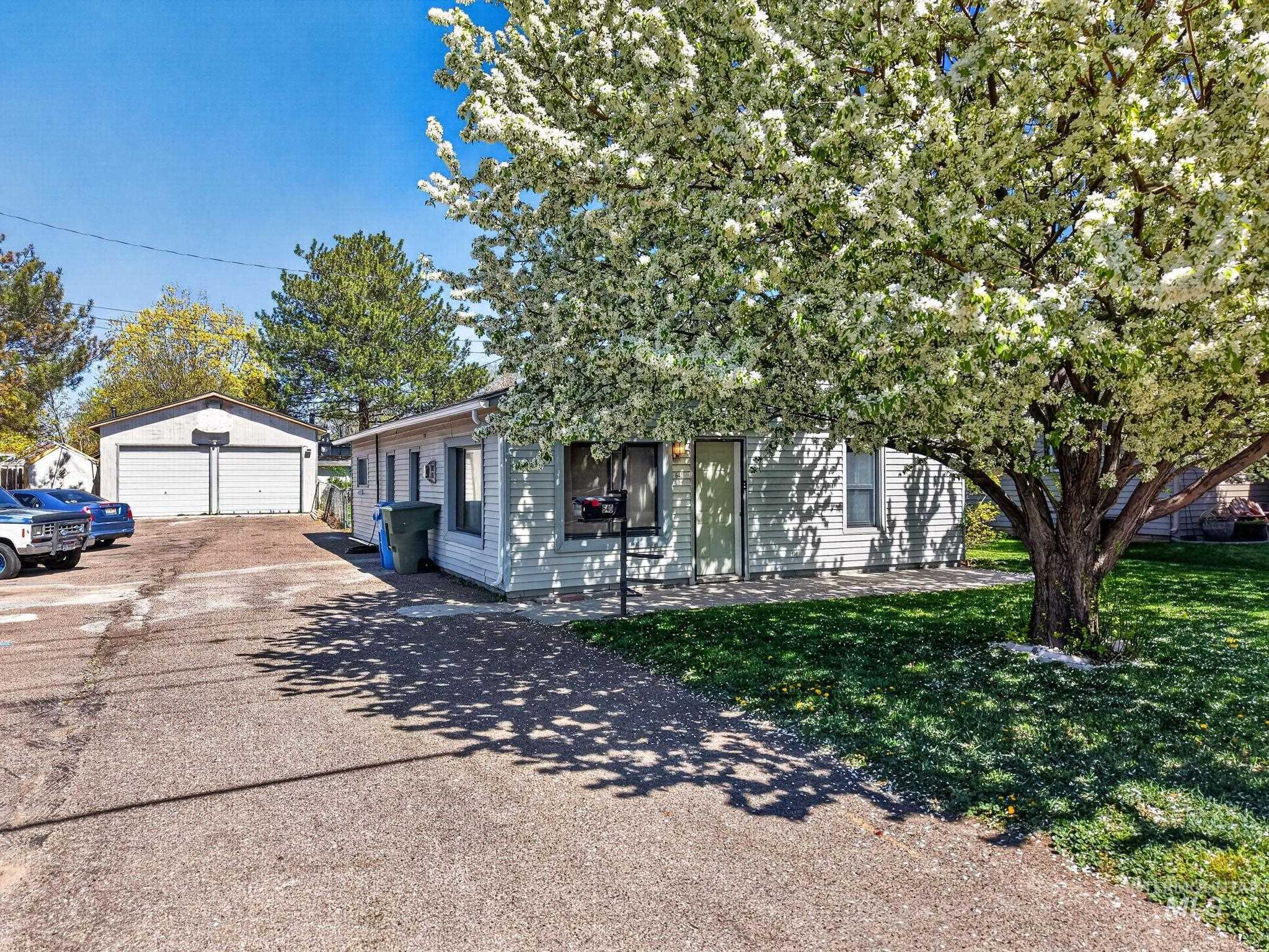 640 E Cedar Street, Pocatello, Idaho 83201, 3 Bedrooms, 1.5 Bathrooms, Residential For Sale, Price $299,000,MLS 98983277