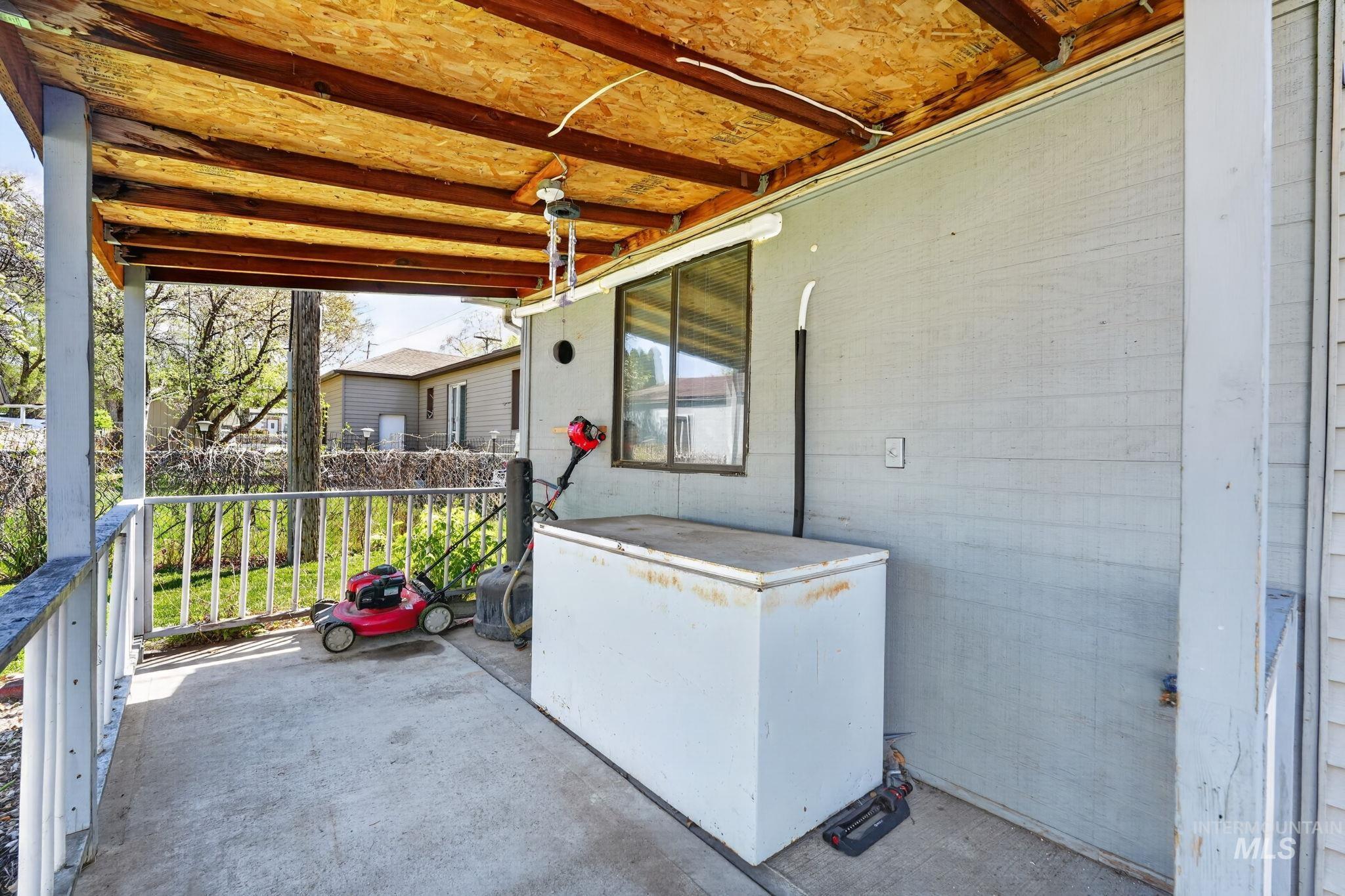 640 E Cedar Street, Pocatello, Idaho 83201, 3 Bedrooms, 1.5 Bathrooms, Residential For Sale, Price $299,000,MLS 98983277