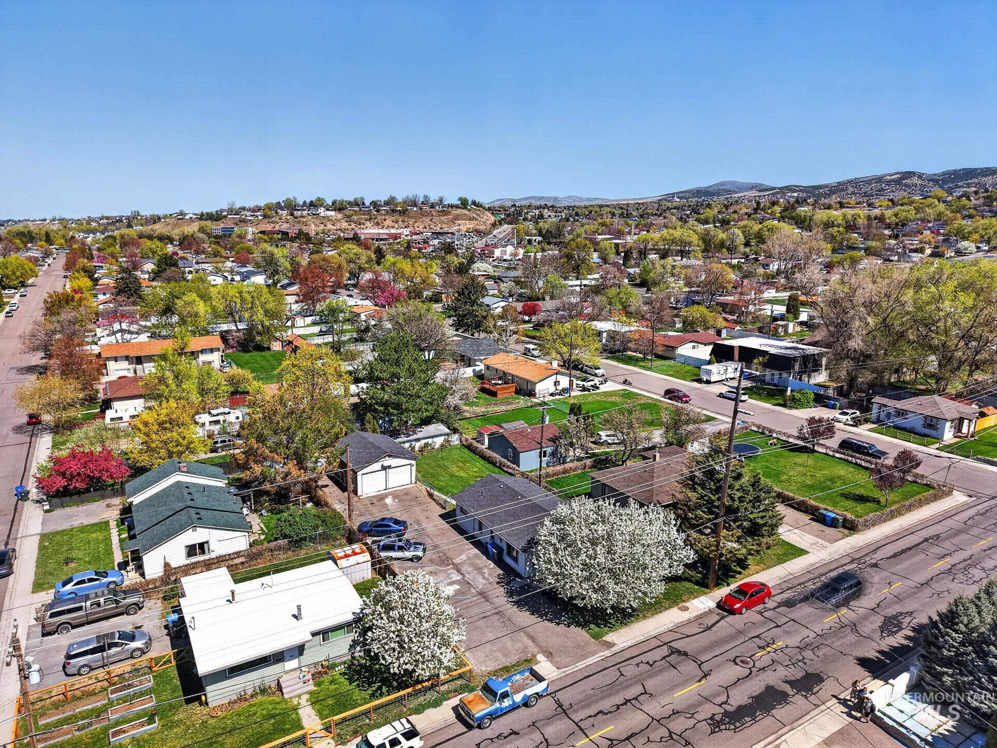 640 E Cedar Street, Pocatello, Idaho 83201, 3 Bedrooms, 1.5 Bathrooms, Residential For Sale, Price $299,000,MLS 98983277