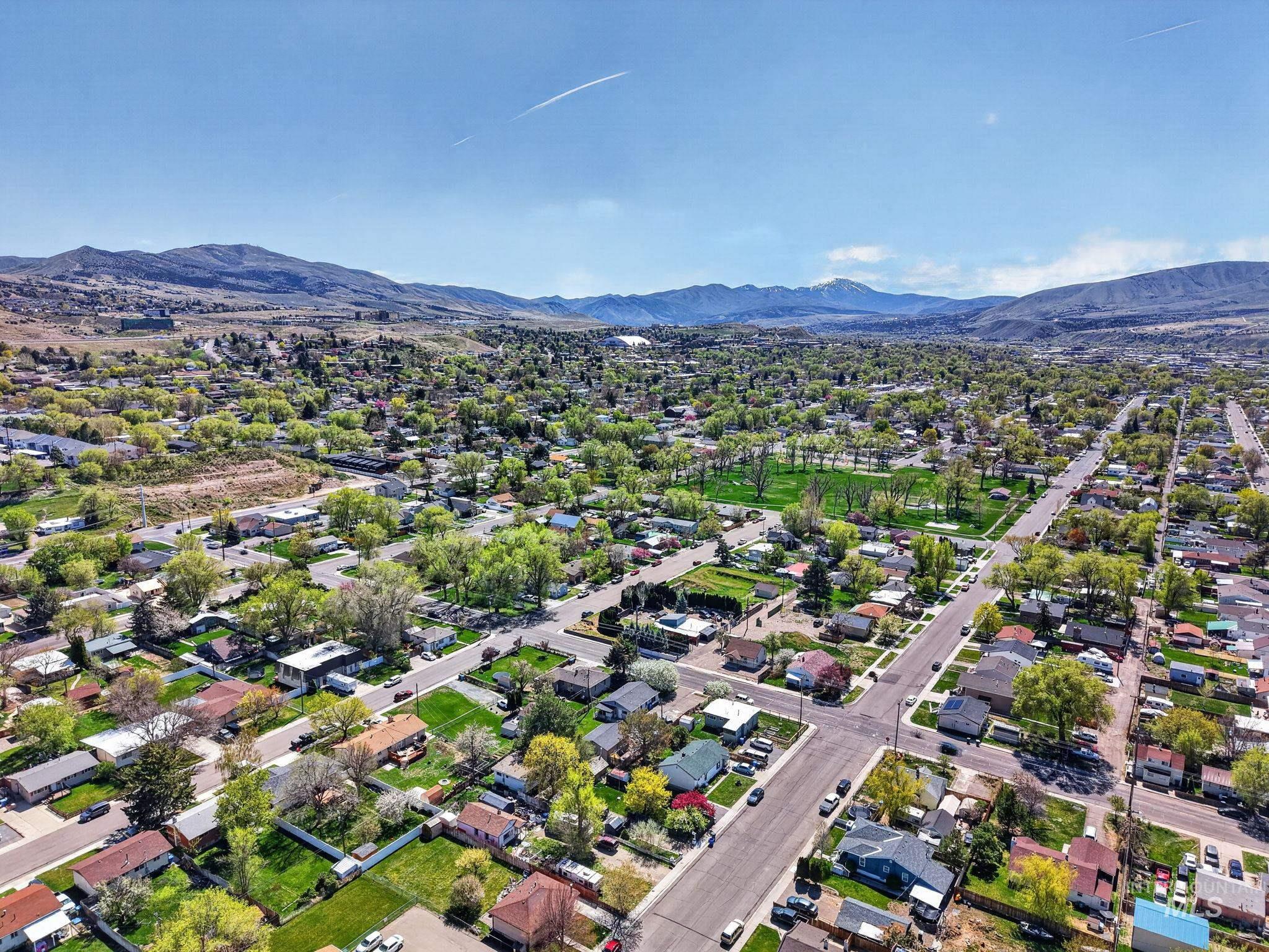 640 E Cedar Street, Pocatello, Idaho 83201, 3 Bedrooms, 1.5 Bathrooms, Residential For Sale, Price $299,000,MLS 98983277