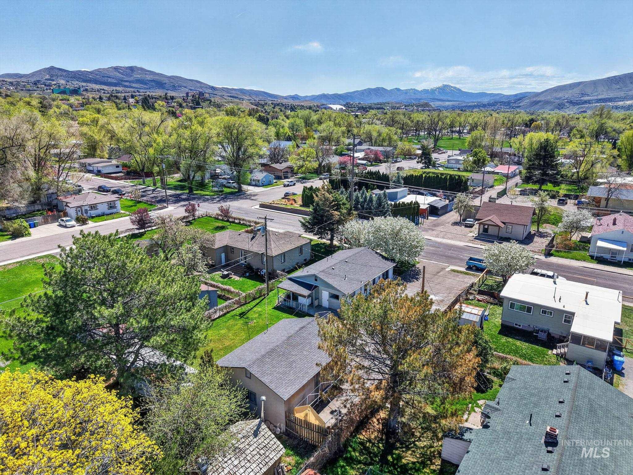 640 E Cedar Street, Pocatello, Idaho 83201, 3 Bedrooms, 1.5 Bathrooms, Residential For Sale, Price $299,000,MLS 98983277