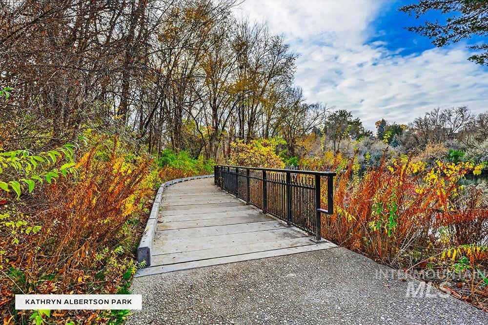 4425 W Freemont St, Boise, Idaho 83706, 2 Bedrooms, 1.5 Bathrooms, Residential For Sale, Price $375,000,MLS 98983278