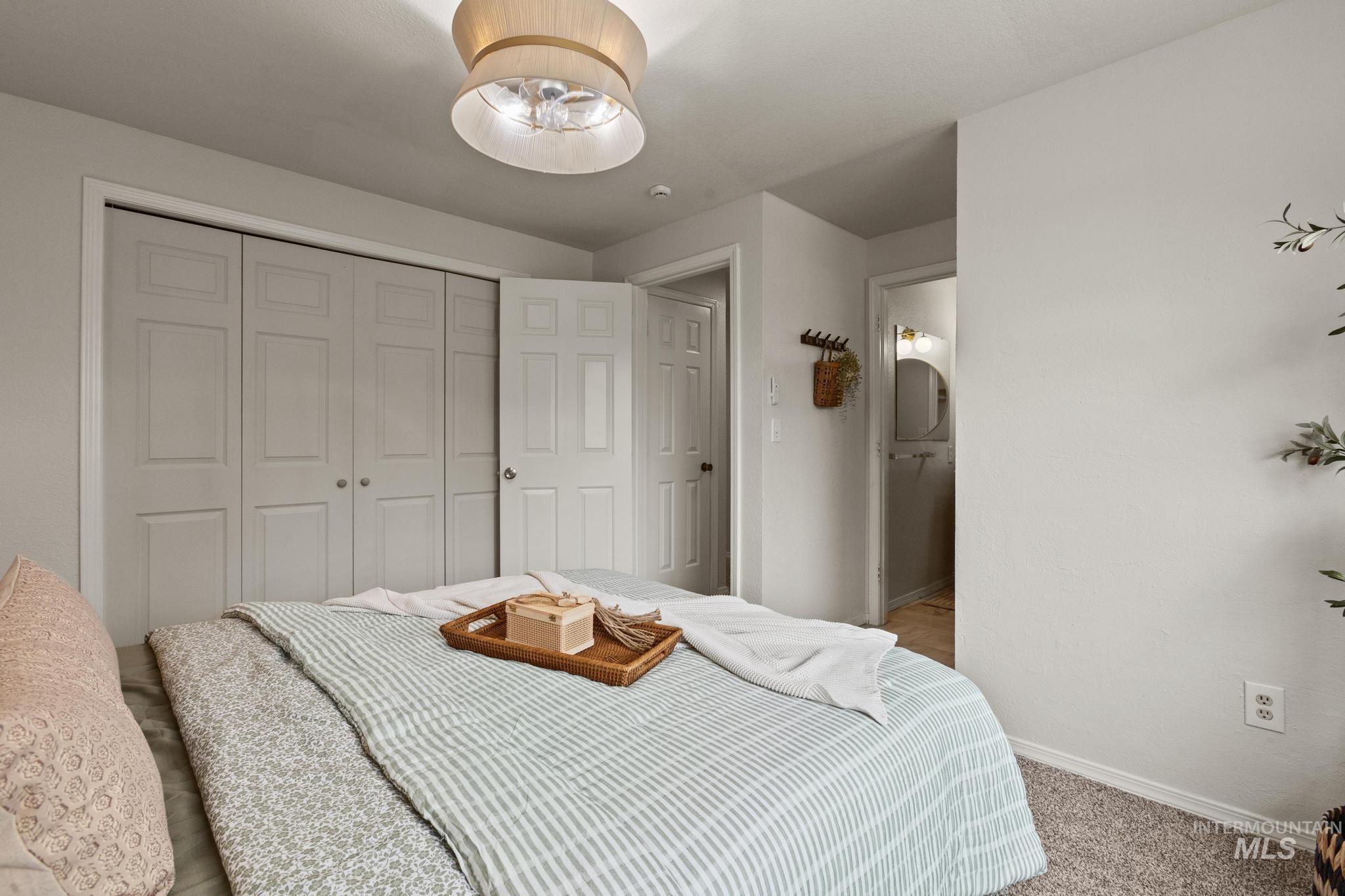 7151 W Lamplighter St., Boise, Idaho 83714, 3 Bedrooms, 2 Bathrooms, Residential For Sale, Price $439,900,MLS 98983283