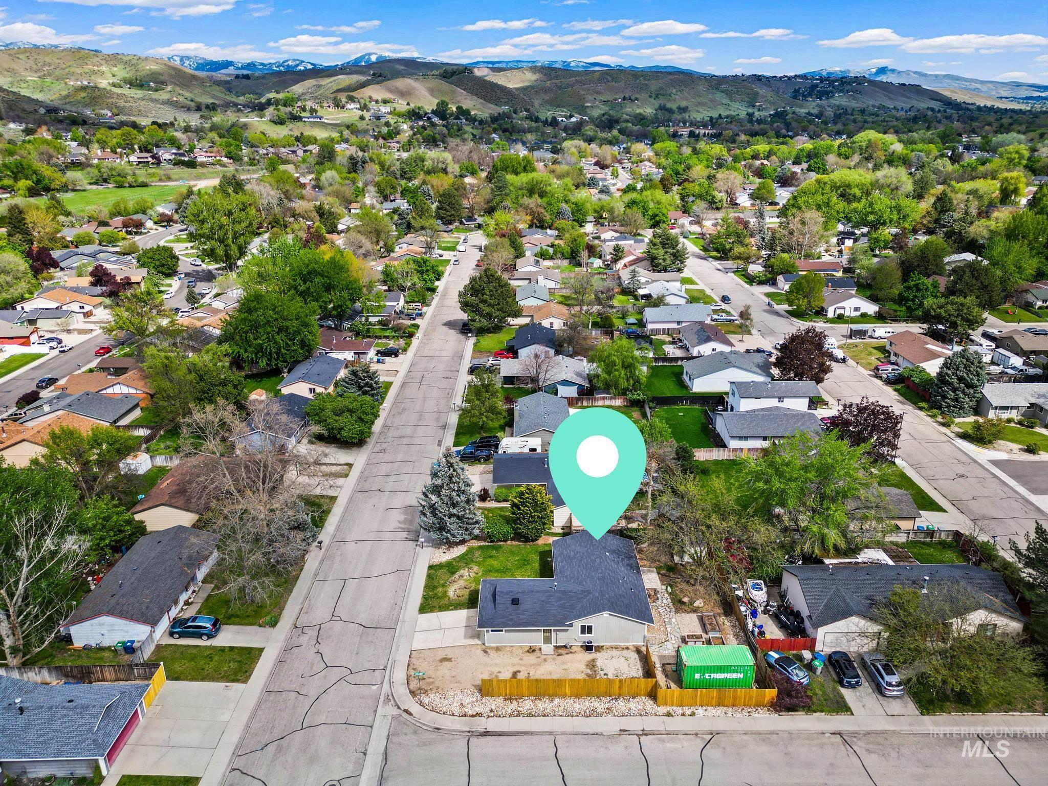 7151 W Lamplighter St., Boise, Idaho 83714, 3 Bedrooms, 2 Bathrooms, Residential For Sale, Price $429,900,MLS 98983283