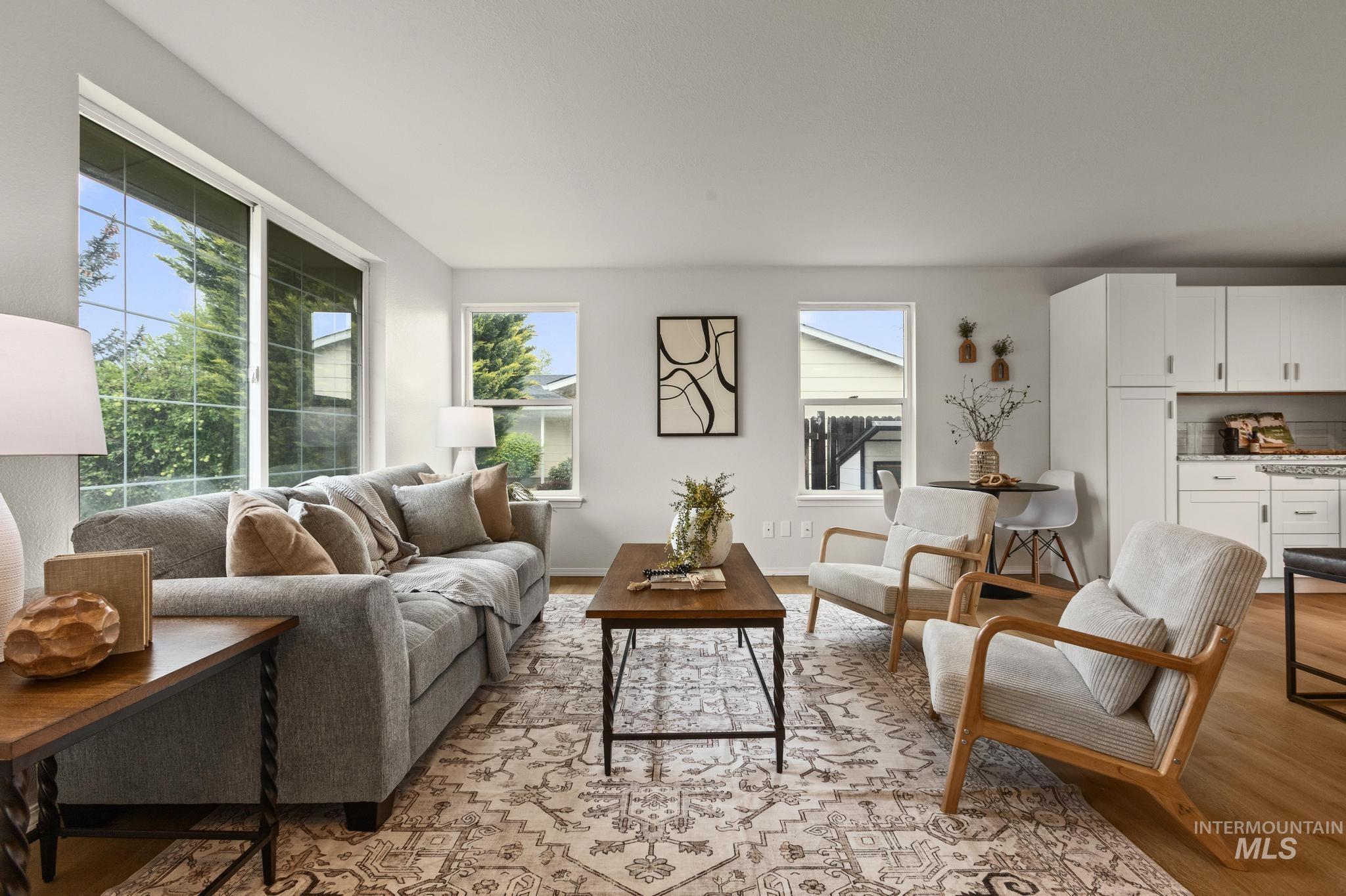 7151 W Lamplighter St., Boise, Idaho 83714, 3 Bedrooms, 2 Bathrooms, Residential For Sale, Price $439,900,MLS 98983283