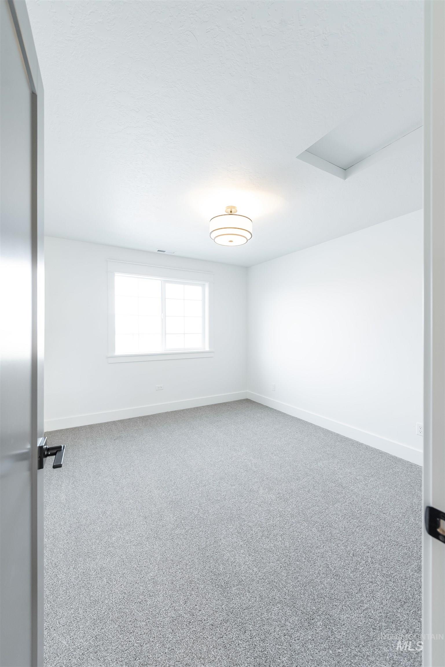 390 S Diesel Way, Boise, Idaho 83716, 4 Bedrooms, 2.5 Bathrooms, Residential For Sale, Price $749,900,MLS 98983284