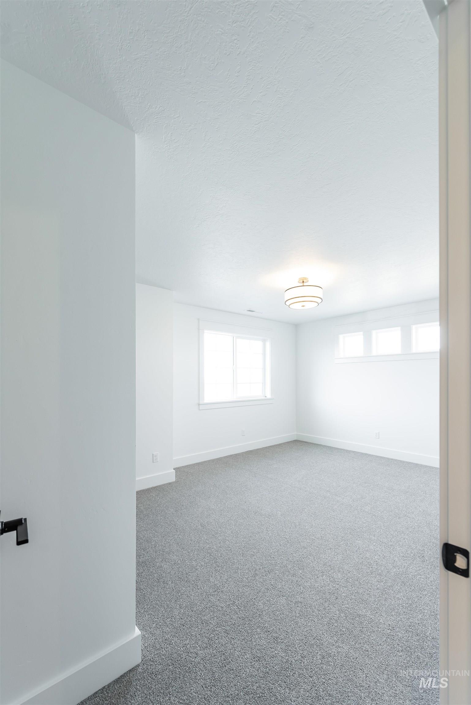 390 S Diesel Way, Boise, Idaho 83716, 4 Bedrooms, 2.5 Bathrooms, Residential For Sale, Price $749,900,MLS 98983284