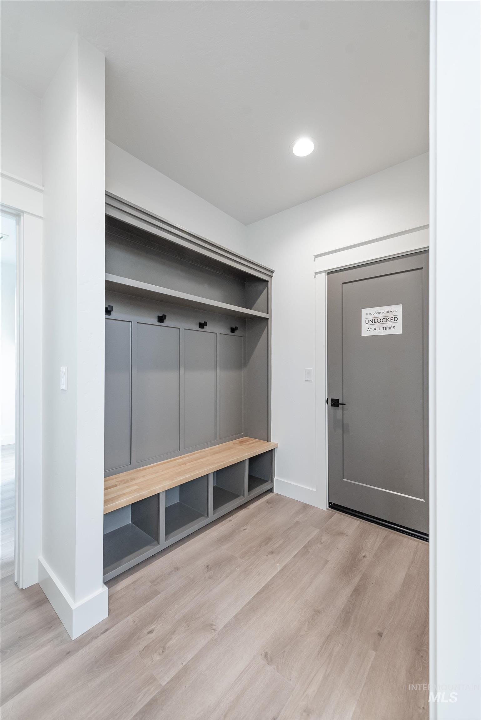 390 S Diesel Way, Boise, Idaho 83716, 4 Bedrooms, 2.5 Bathrooms, Residential For Sale, Price $749,900,MLS 98983284