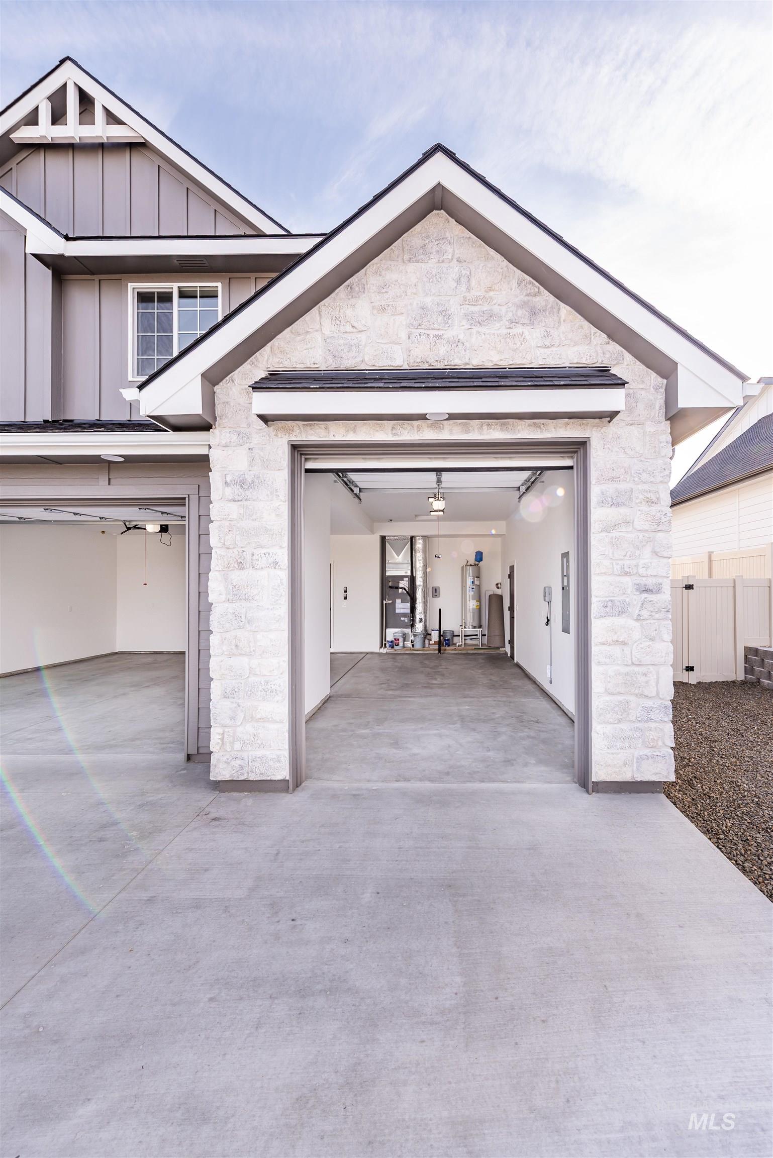 390 S Diesel Way, Boise, Idaho 83716, 4 Bedrooms, 2.5 Bathrooms, Residential For Sale, Price $749,900,MLS 98983284