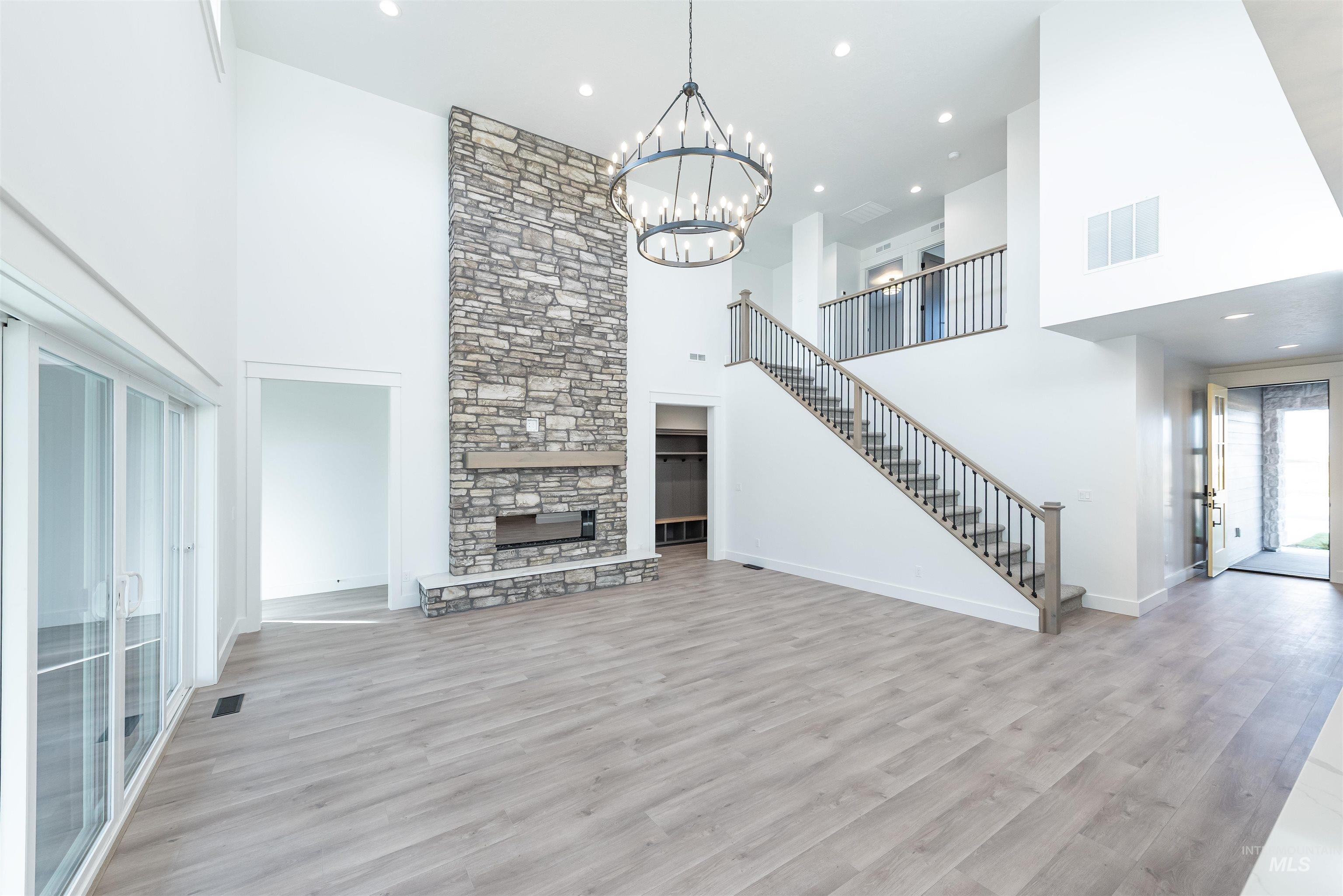 390 S Diesel Way, Boise, Idaho 83716, 4 Bedrooms, 2.5 Bathrooms, Residential For Sale, Price $749,900,MLS 98983284