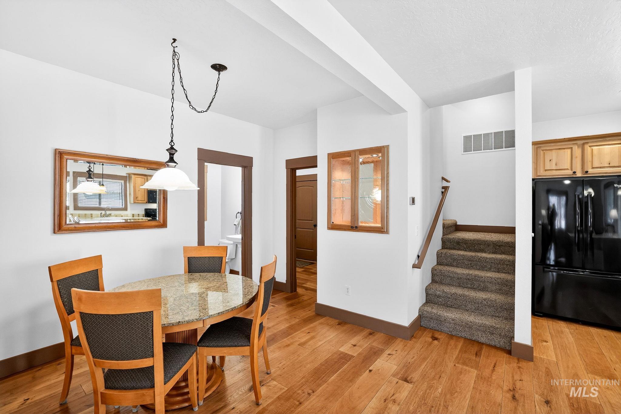 1678 Warren Wagon Rd, McCall, Idaho 83638, 3 Bedrooms, 2.5 Bathrooms, Residential For Sale, Price $750,000, 98983286