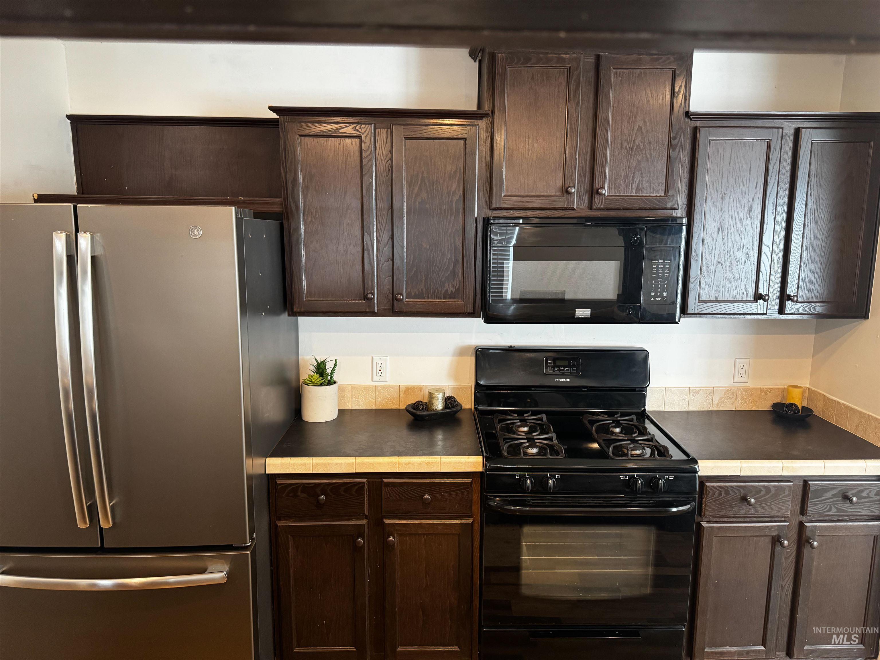 2109 Blue Sage Lane, Boise, Idaho 83716-5726, 3 Bedrooms, 2 Bathrooms, Residential For Sale, Price $129,500, 98983287