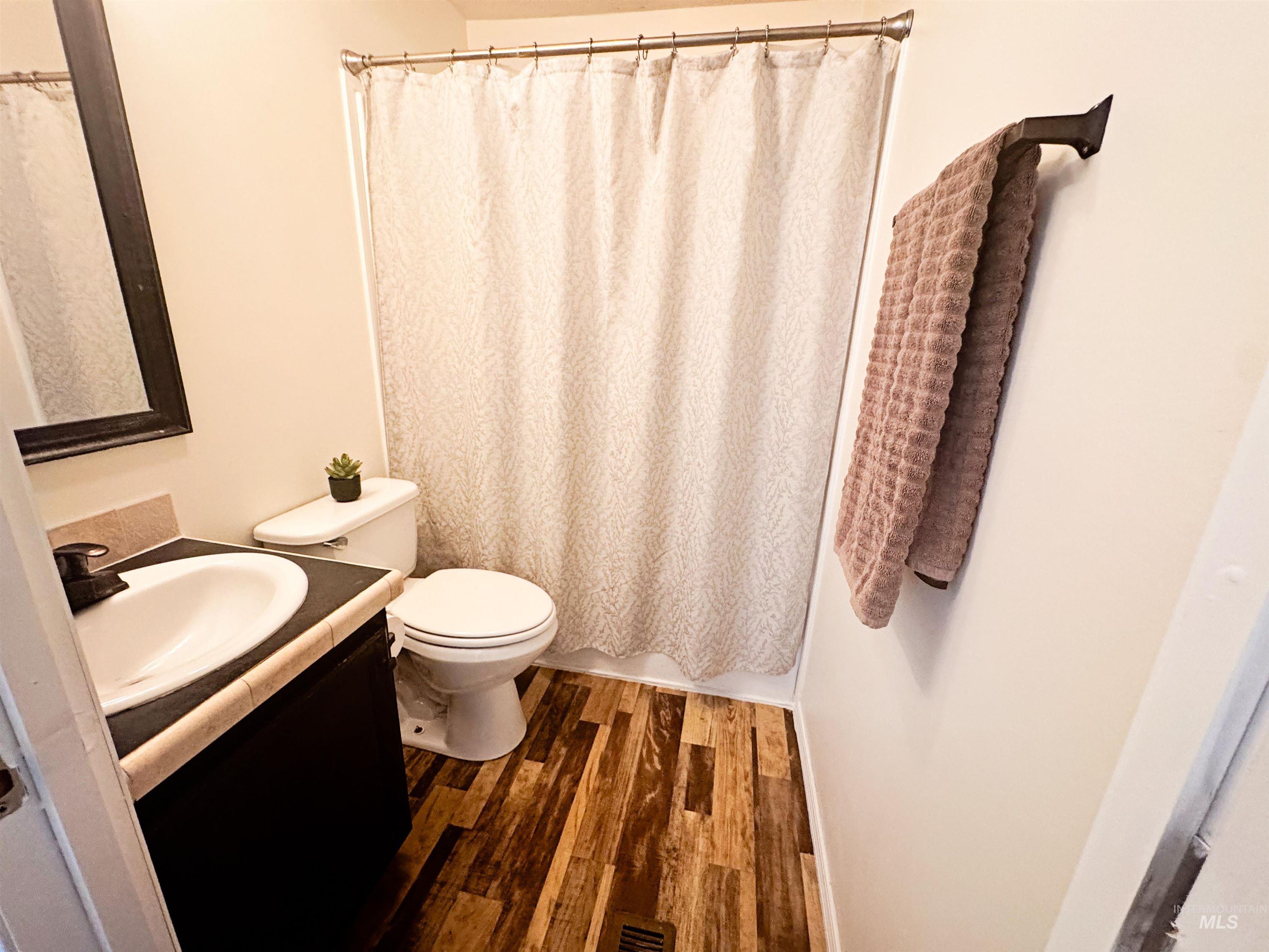 2109 Blue Sage Lane, Boise, Idaho 83716-5726, 3 Bedrooms, 2 Bathrooms, Residential For Sale, Price $129,500, 98983287