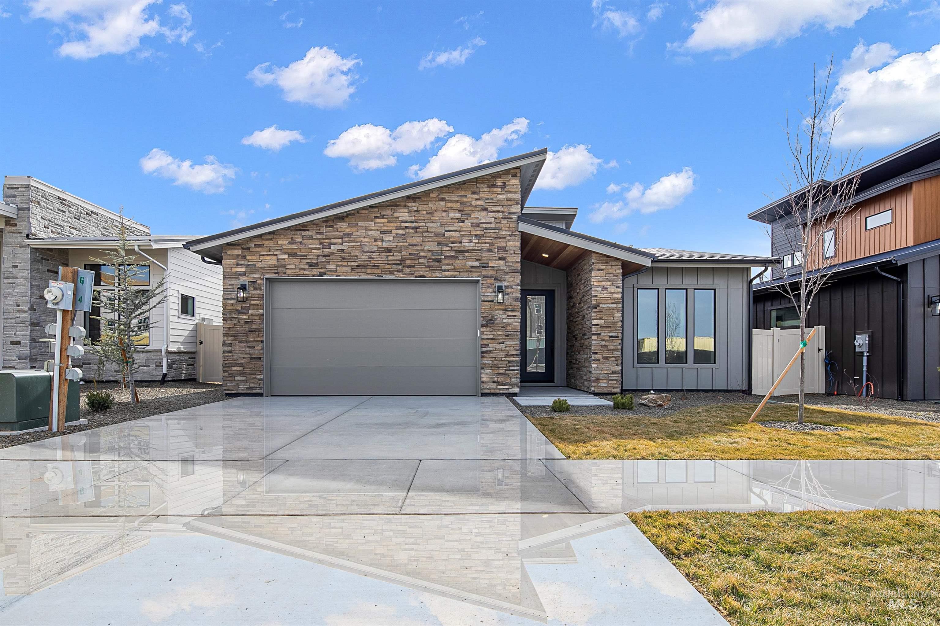737 W Wrangler, Meridian, Idaho 83646, 3 Bedrooms, 2 Bathrooms, Residential For Sale, Price $606,900,MLS 98983289