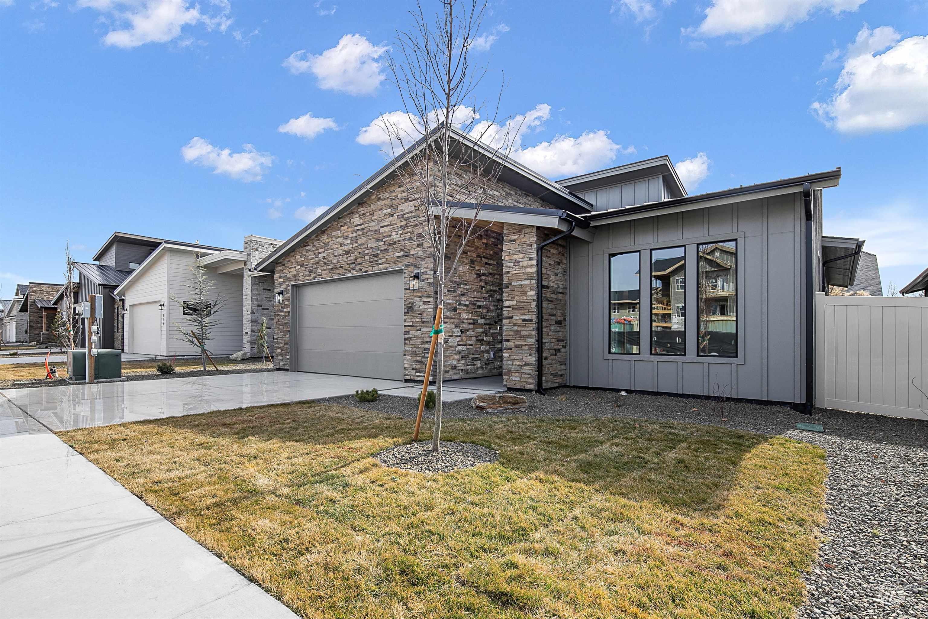 737 W Wrangler, Meridian, Idaho 83646, 3 Bedrooms, 2 Bathrooms, Residential For Sale, Price $606,900,MLS 98983289