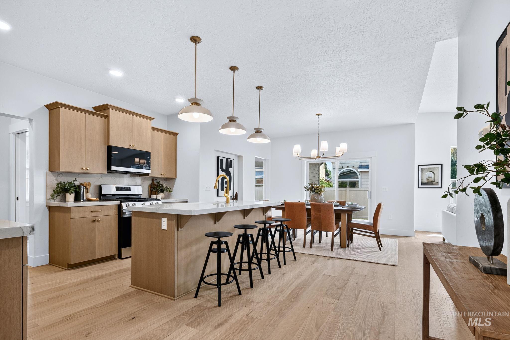 737 W Wrangler, Meridian, Idaho 83646, 3 Bedrooms, 2 Bathrooms, Residential For Sale, Price $575,900, 98983289