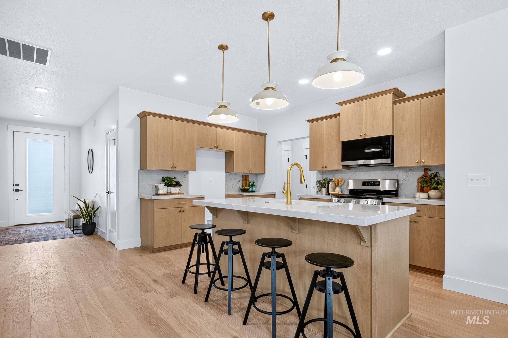 737 W Wrangler, Meridian, Idaho 83646, 3 Bedrooms, 2 Bathrooms, Residential For Sale, Price $575,900, 98983289