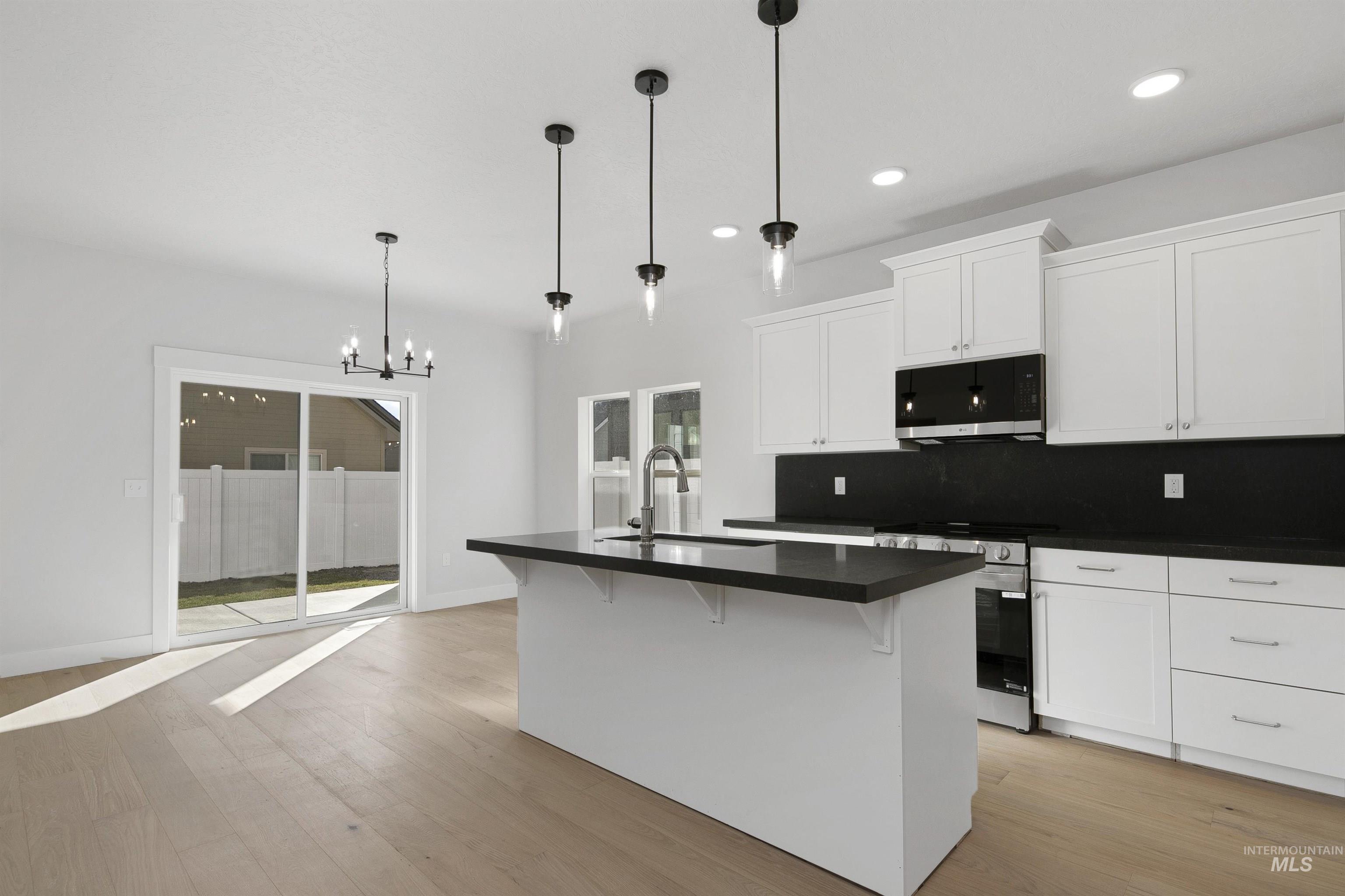 737 W Wrangler, Meridian, Idaho 83646, 3 Bedrooms, 2 Bathrooms, Residential For Sale, Price $606,900,MLS 98983289