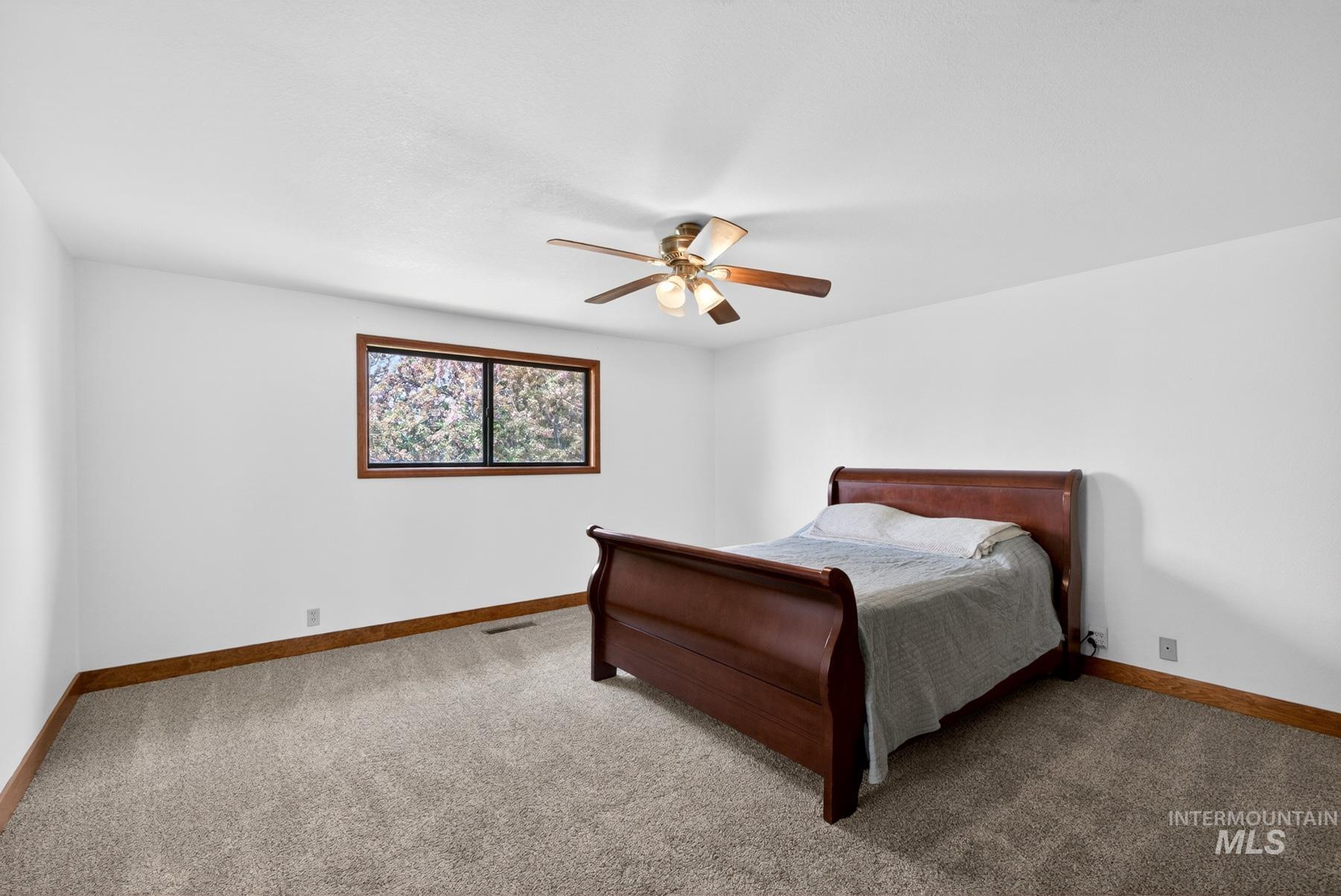 600 Donna Drive, Nampa, Idaho 83686-8860, 4 Bedrooms, 3 Bathrooms, Residential For Sale, Price $540,000,MLS 98983290