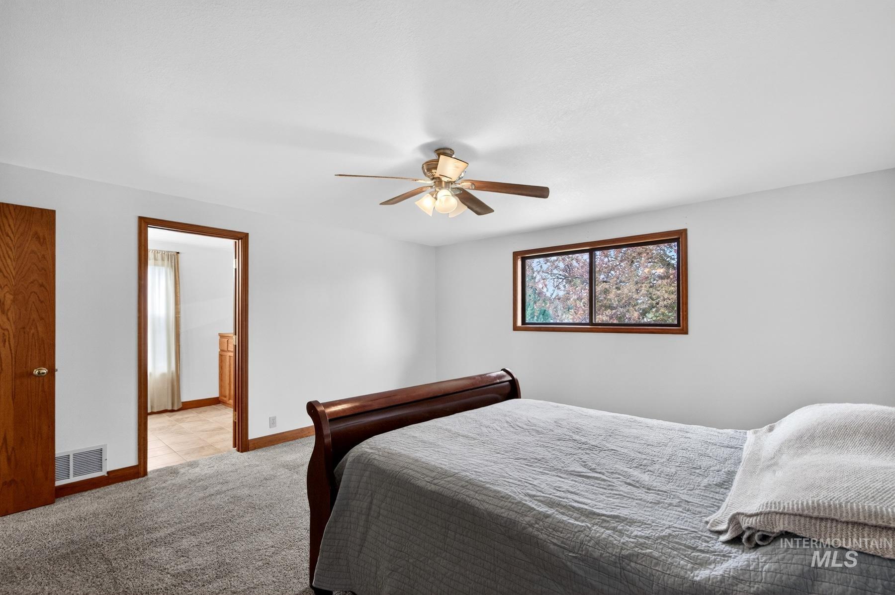 600 Donna Drive, Nampa, Idaho 83686-8860, 4 Bedrooms, 3 Bathrooms, Residential For Sale, Price $540,000,MLS 98983290