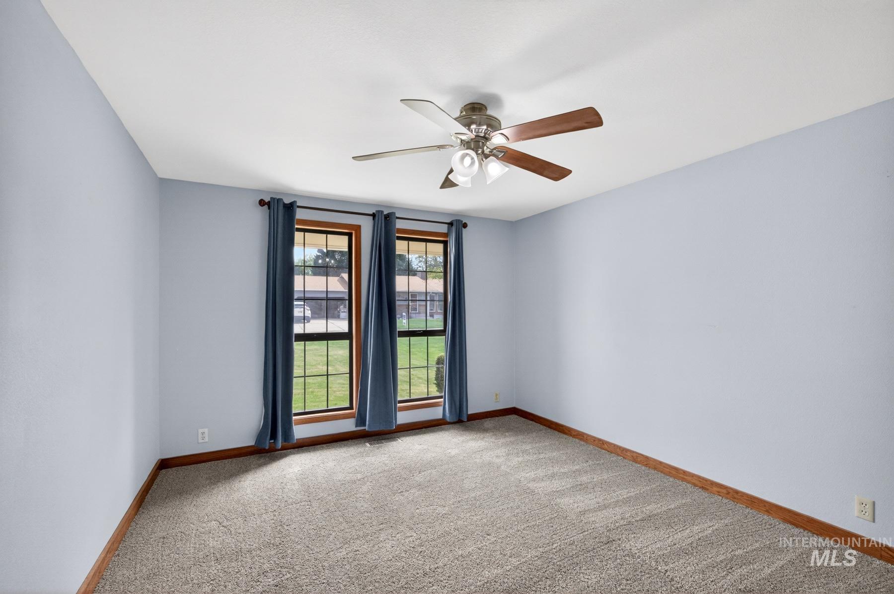 600 Donna Drive, Nampa, Idaho 83686-8860, 4 Bedrooms, 3 Bathrooms, Residential For Sale, Price $540,000,MLS 98983290