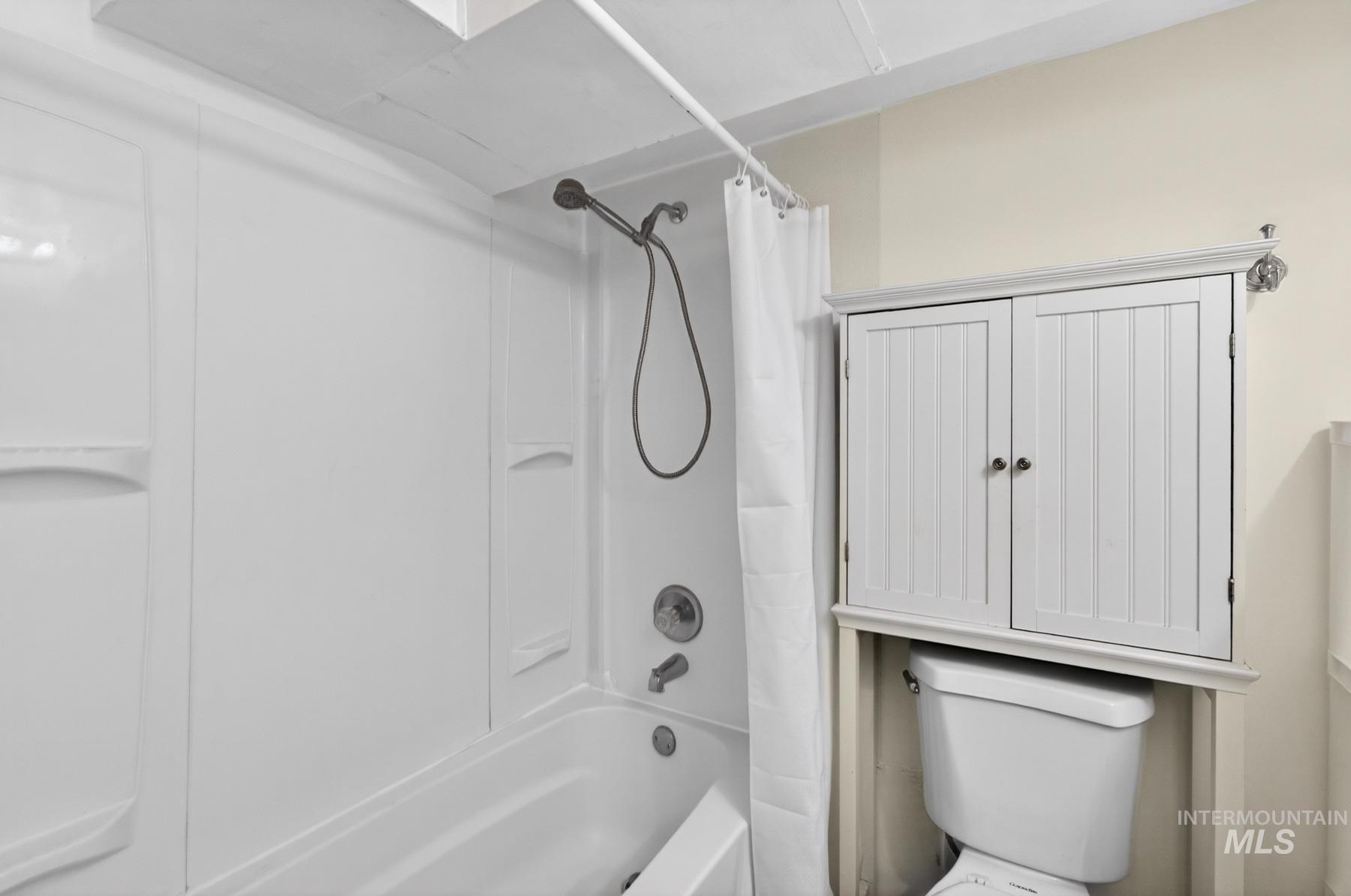 600 Donna Drive, Nampa, Idaho 83686-8860, 4 Bedrooms, 3 Bathrooms, Residential For Sale, Price $540,000,MLS 98983290