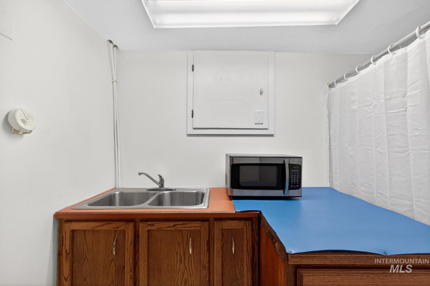 600 Donna Drive, Nampa, Idaho 83686-8860, 4 Bedrooms, 3 Bathrooms, Residential For Sale, Price $540,000,MLS 98983290