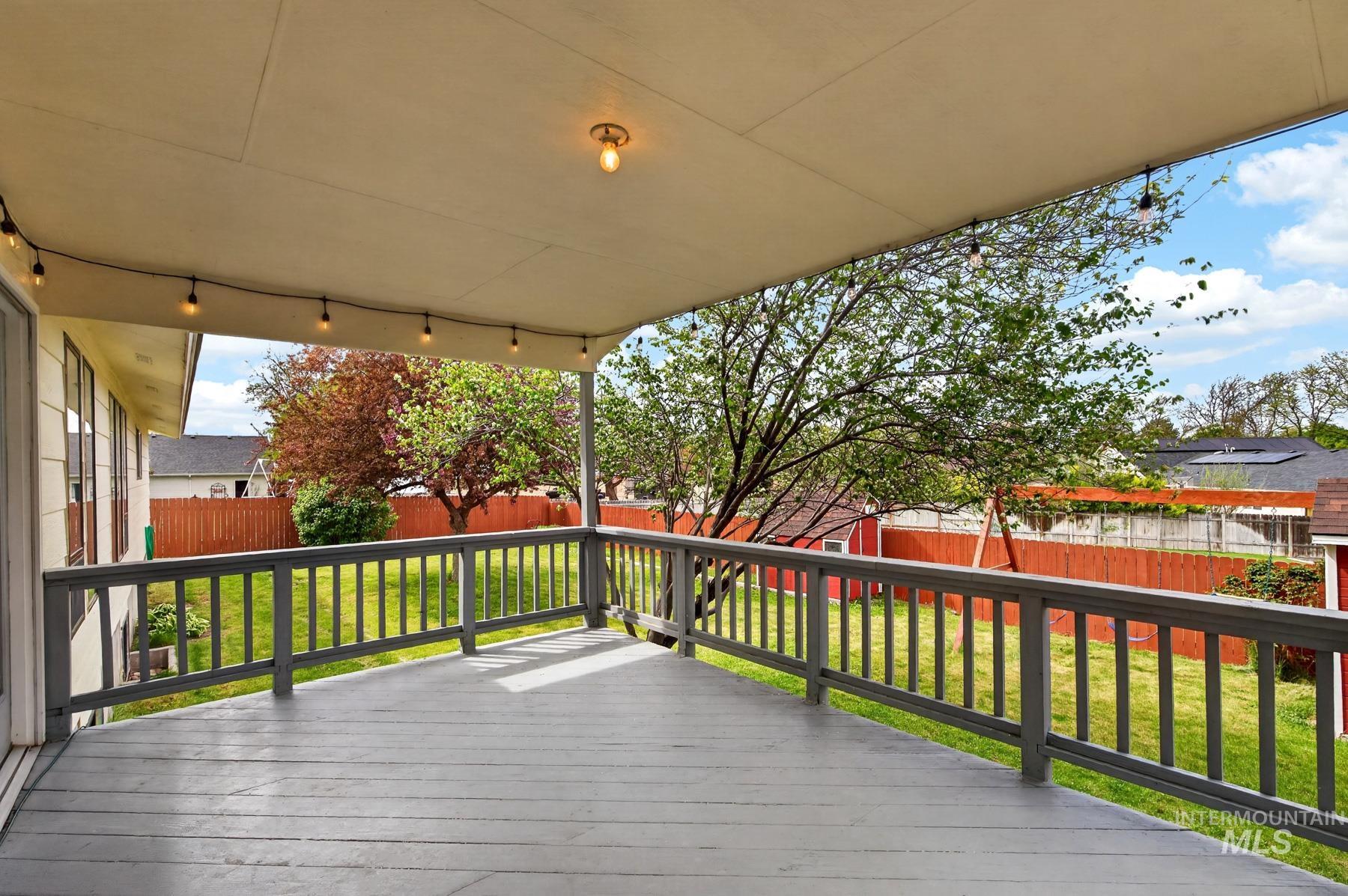 600 Donna Drive, Nampa, Idaho 83686-8860, 4 Bedrooms, 3 Bathrooms, Residential For Sale, Price $540,000,MLS 98983290