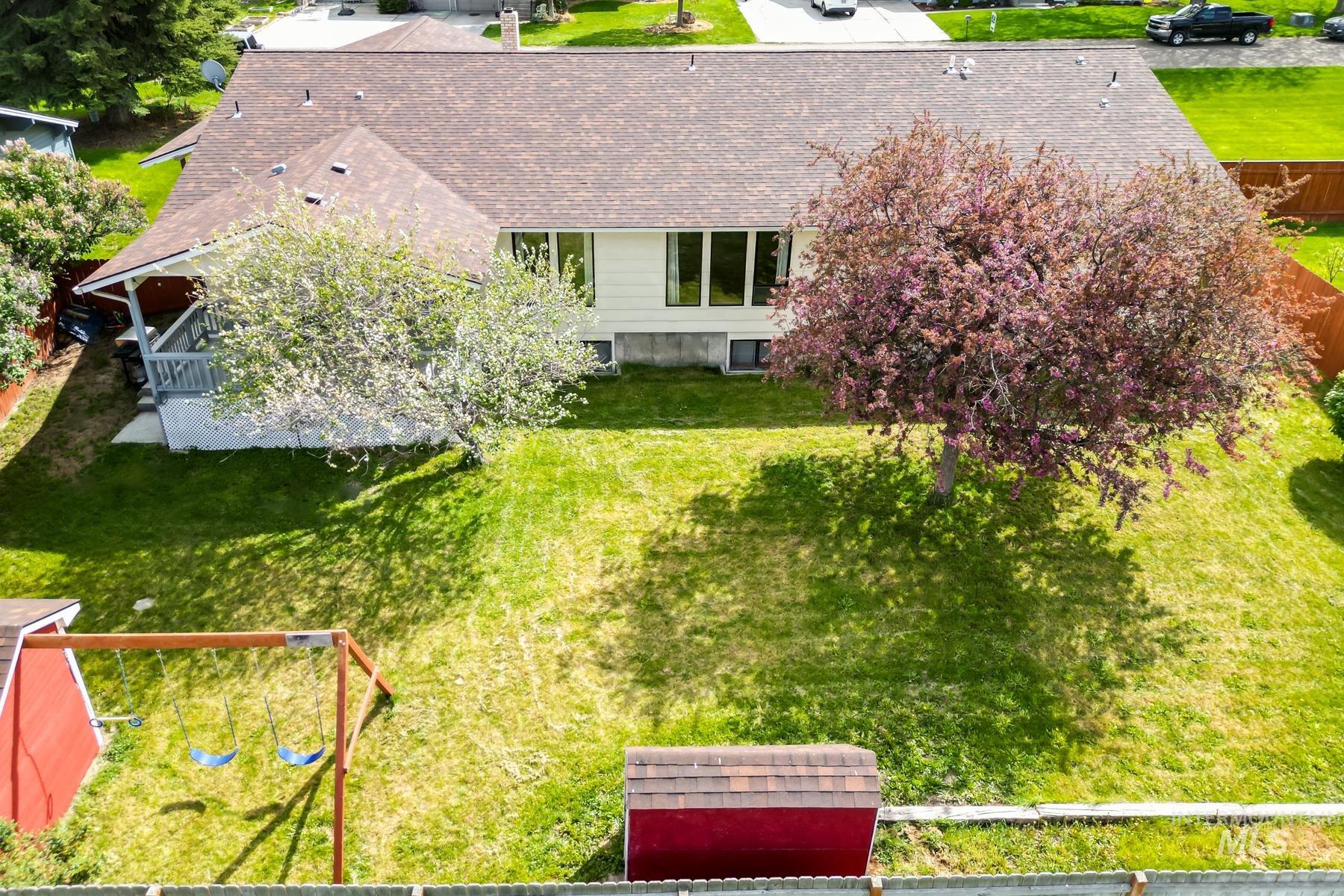 600 Donna Drive, Nampa, Idaho 83686-8860, 4 Bedrooms, 3 Bathrooms, Residential For Sale, Price $540,000,MLS 98983290