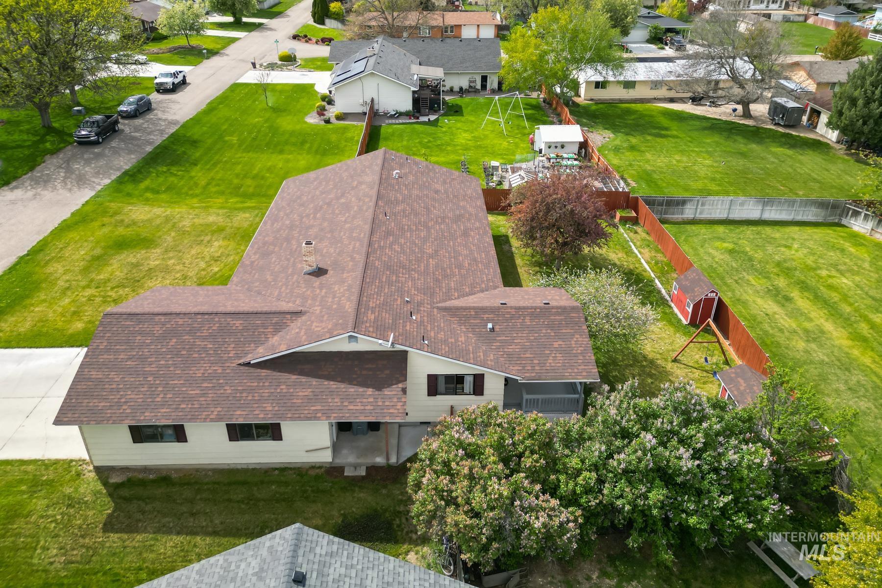 600 Donna Drive, Nampa, Idaho 83686-8860, 4 Bedrooms, 3 Bathrooms, Residential For Sale, Price $540,000,MLS 98983290