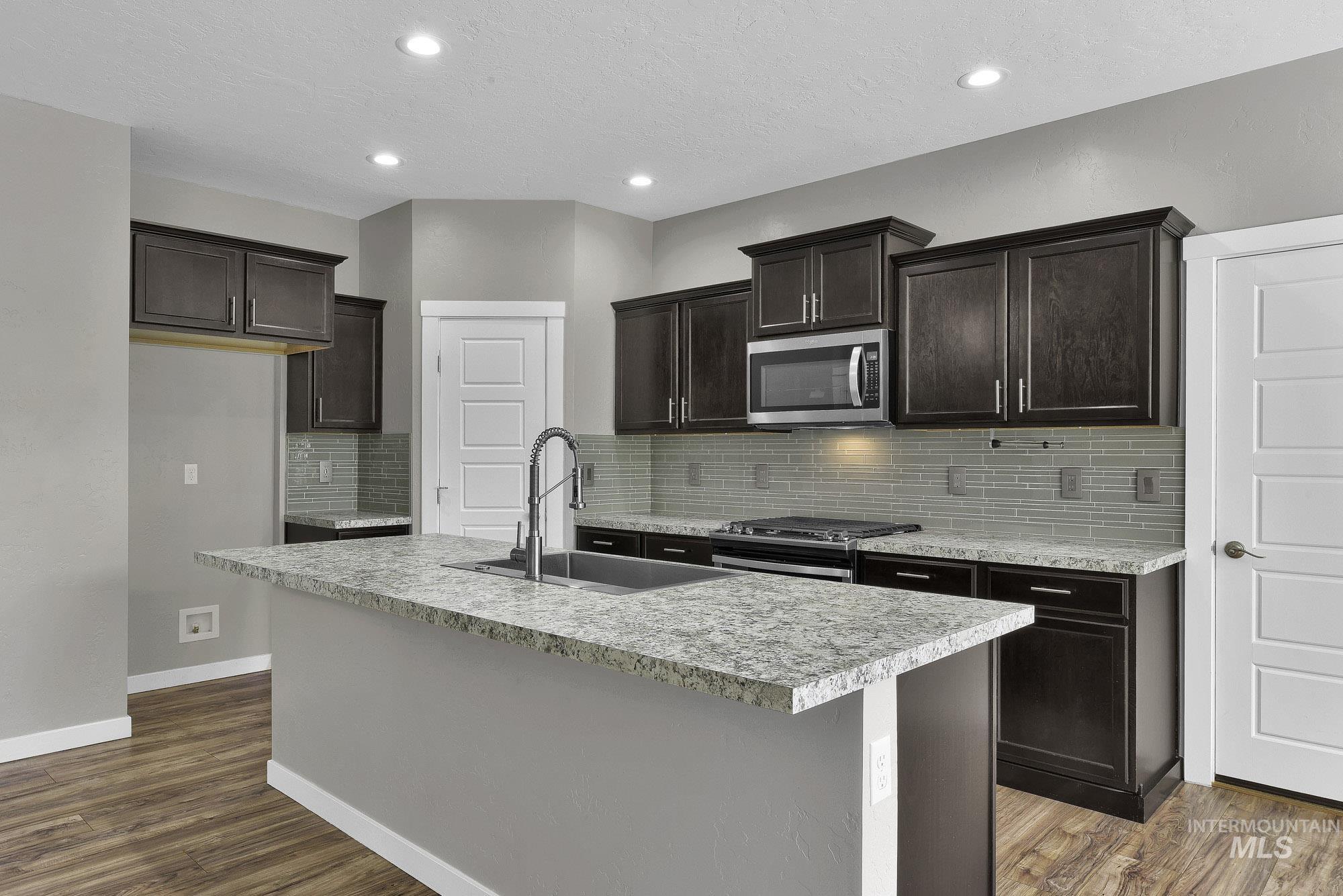 8937 S Pinova Ave, Kuna, Idaho 83634, 4 Bedrooms, 2.5 Bathrooms, Residential For Sale, Price $525,000,MLS 98983291