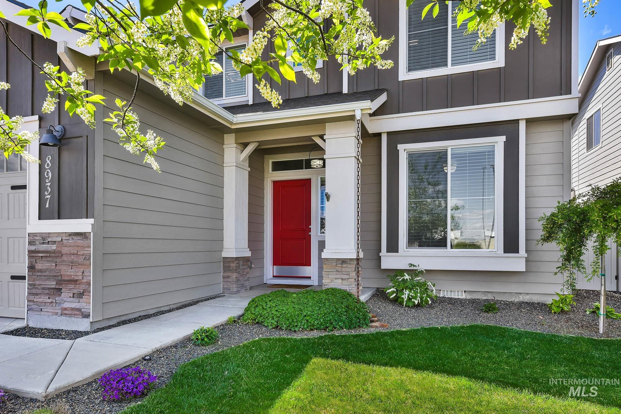 8937 S Pinova Ave, Kuna, Idaho 83634, 4 Bedrooms, 2.5 Bathrooms, Residential For Sale, Price $525,000,MLS 98983291