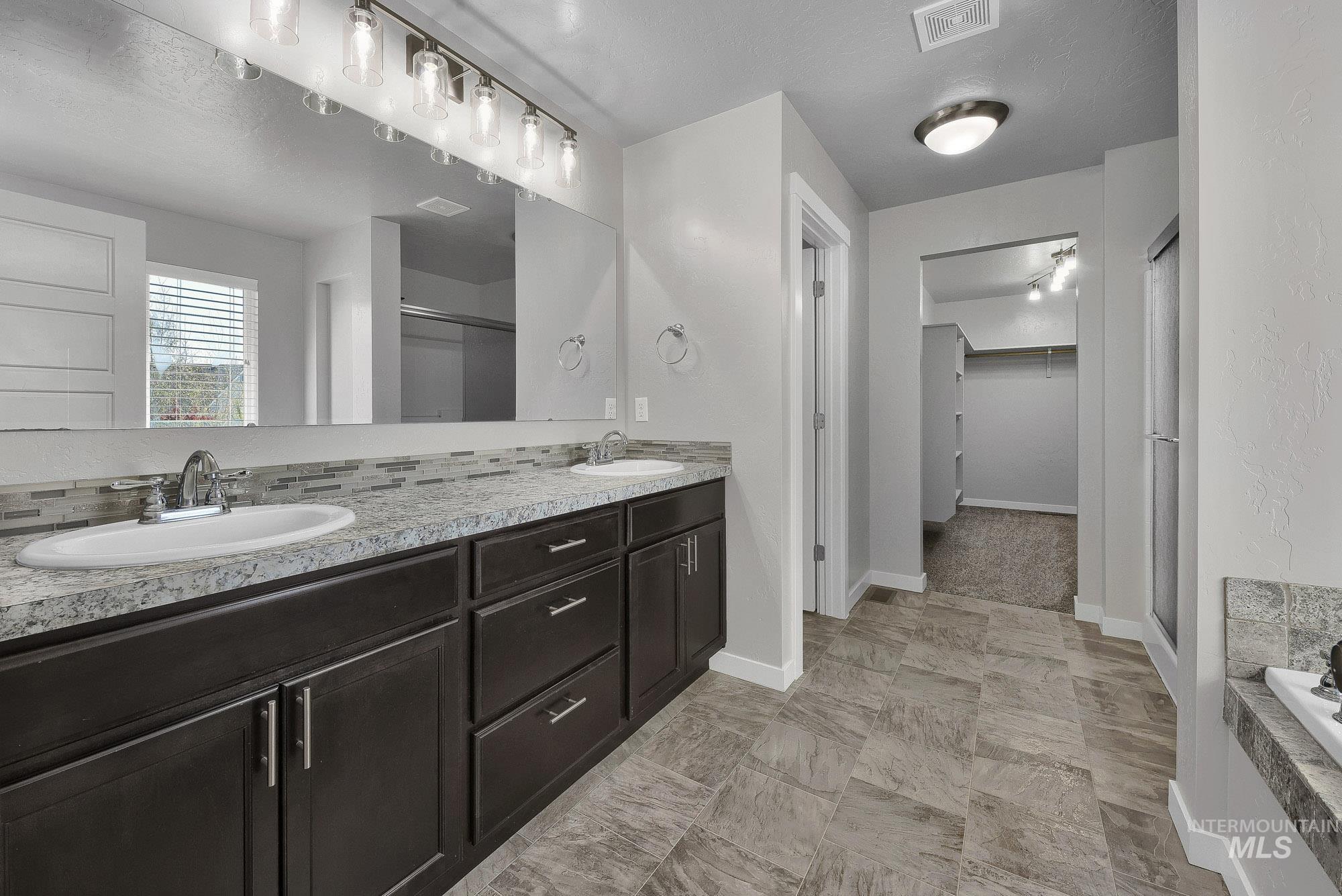 8937 S Pinova Ave, Kuna, Idaho 83634, 4 Bedrooms, 2.5 Bathrooms, Residential For Sale, Price $525,000,MLS 98983291