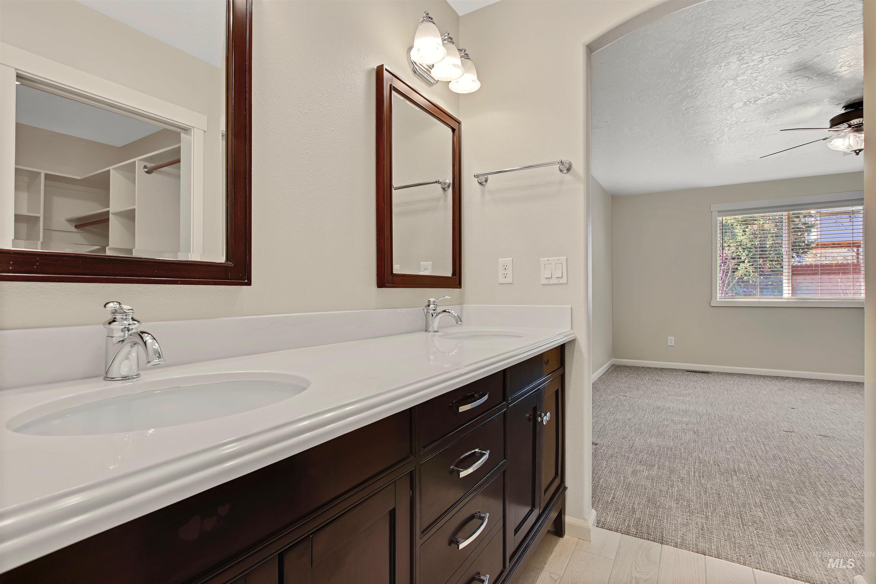 739 W Highland Ave, Nampa, Idaho 83686-4927, 4 Bedrooms, 2 Bathrooms, Residential For Sale, Price $470,000,MLS 98983292