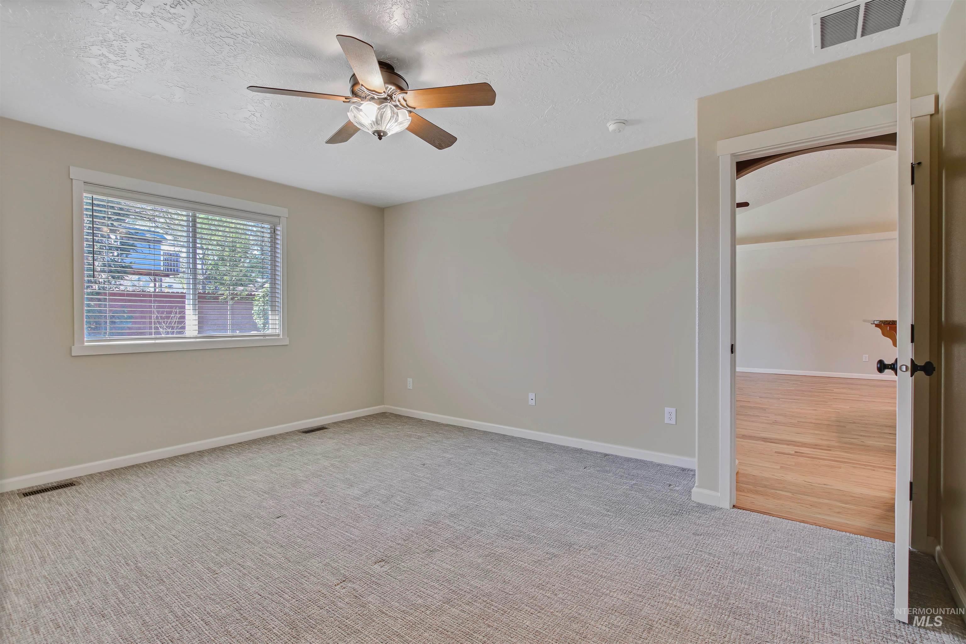 739 W Highland Ave, Nampa, Idaho 83686-4927, 4 Bedrooms, 2 Bathrooms, Residential For Sale, Price $470,000,MLS 98983292