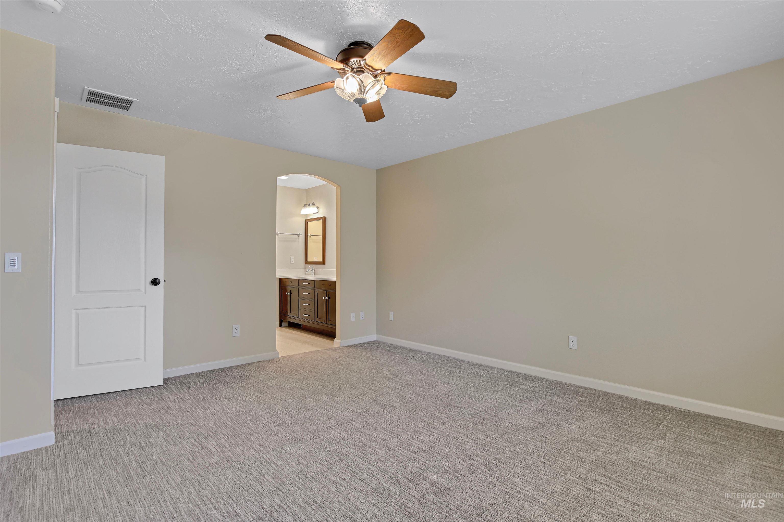 739 W Highland Ave, Nampa, Idaho 83686-4927, 4 Bedrooms, 2 Bathrooms, Residential For Sale, Price $470,000,MLS 98983292