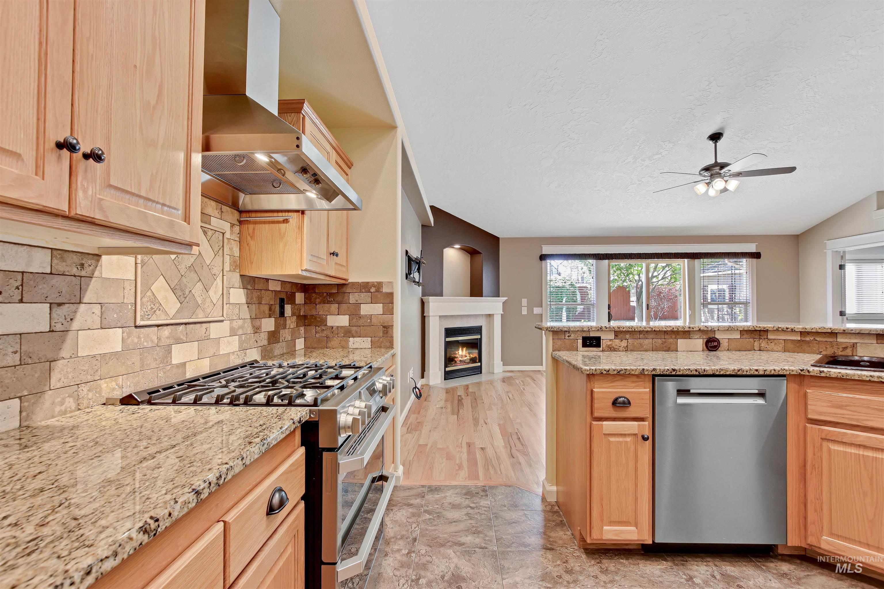 739 W Highland Ave, Nampa, Idaho 83686-4927, 4 Bedrooms, 2 Bathrooms, Residential For Sale, Price $470,000,MLS 98983292