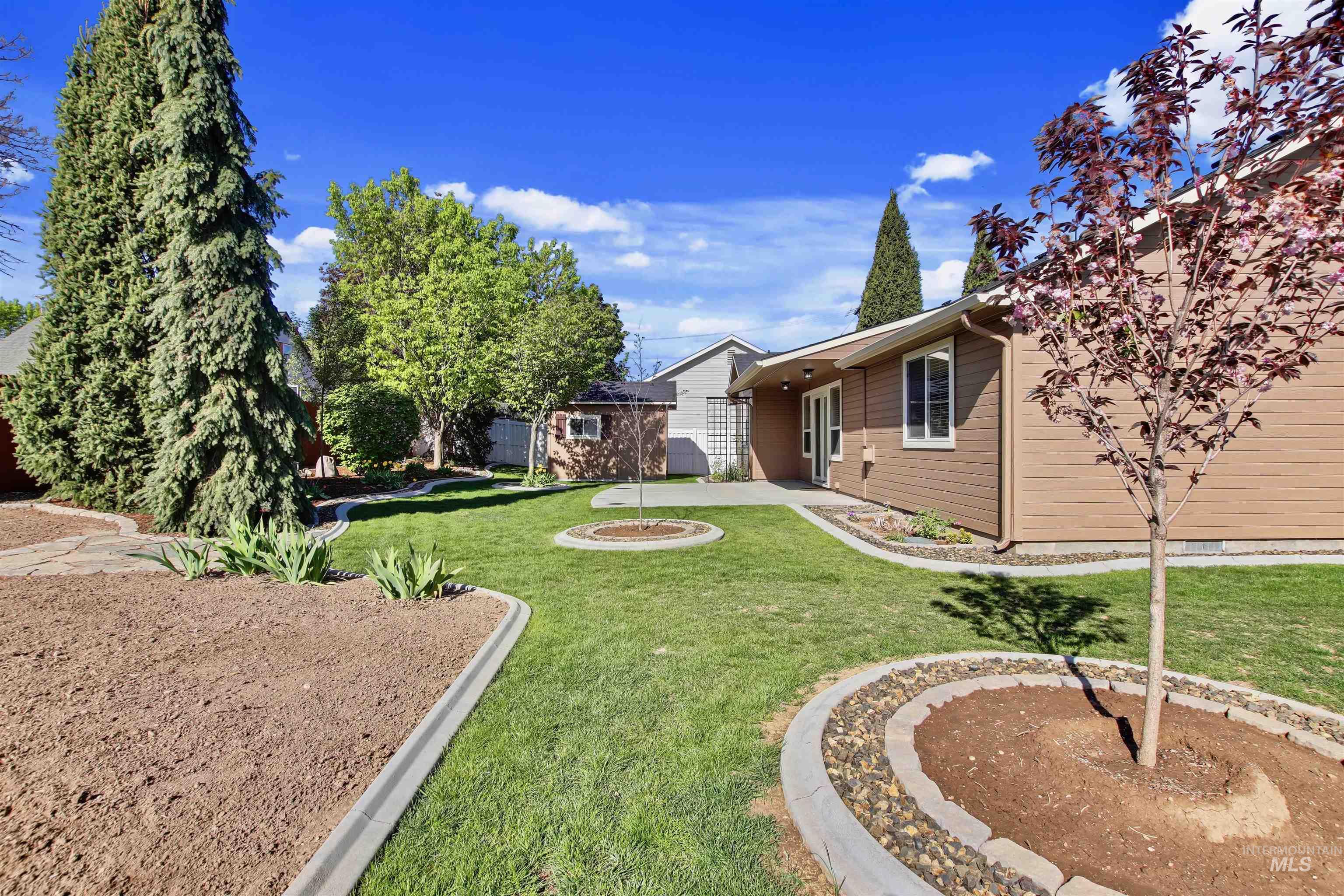 739 W Highland Ave, Nampa, Idaho 83686-4927, 4 Bedrooms, 2 Bathrooms, Residential For Sale, Price $470,000,MLS 98983292